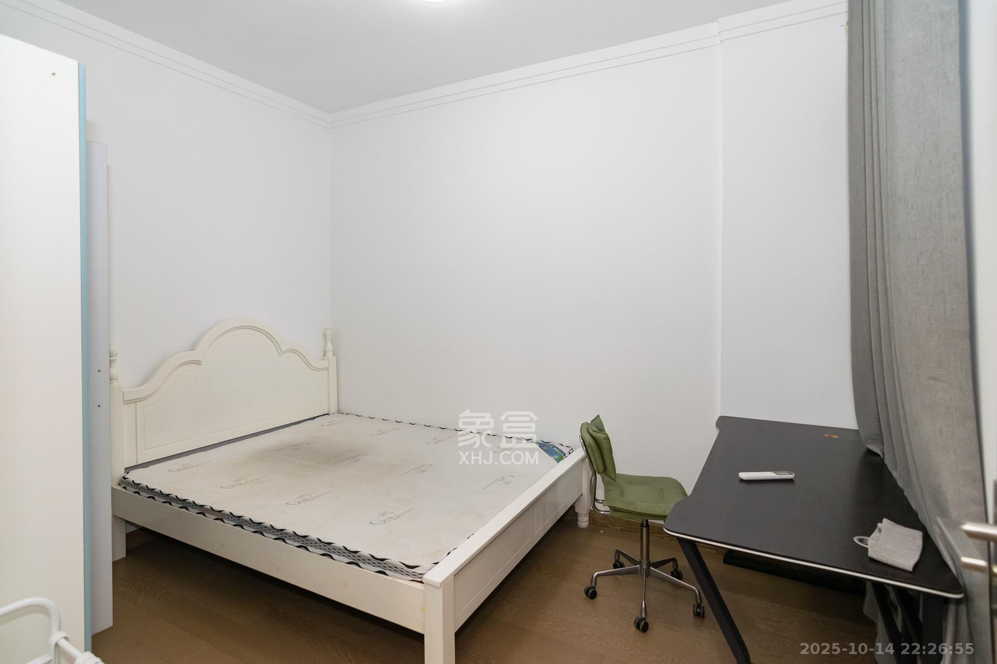 美的翰城 3室2厅1卫 60.0万 美的翰城 3室2厅1卫 60.0万卧室