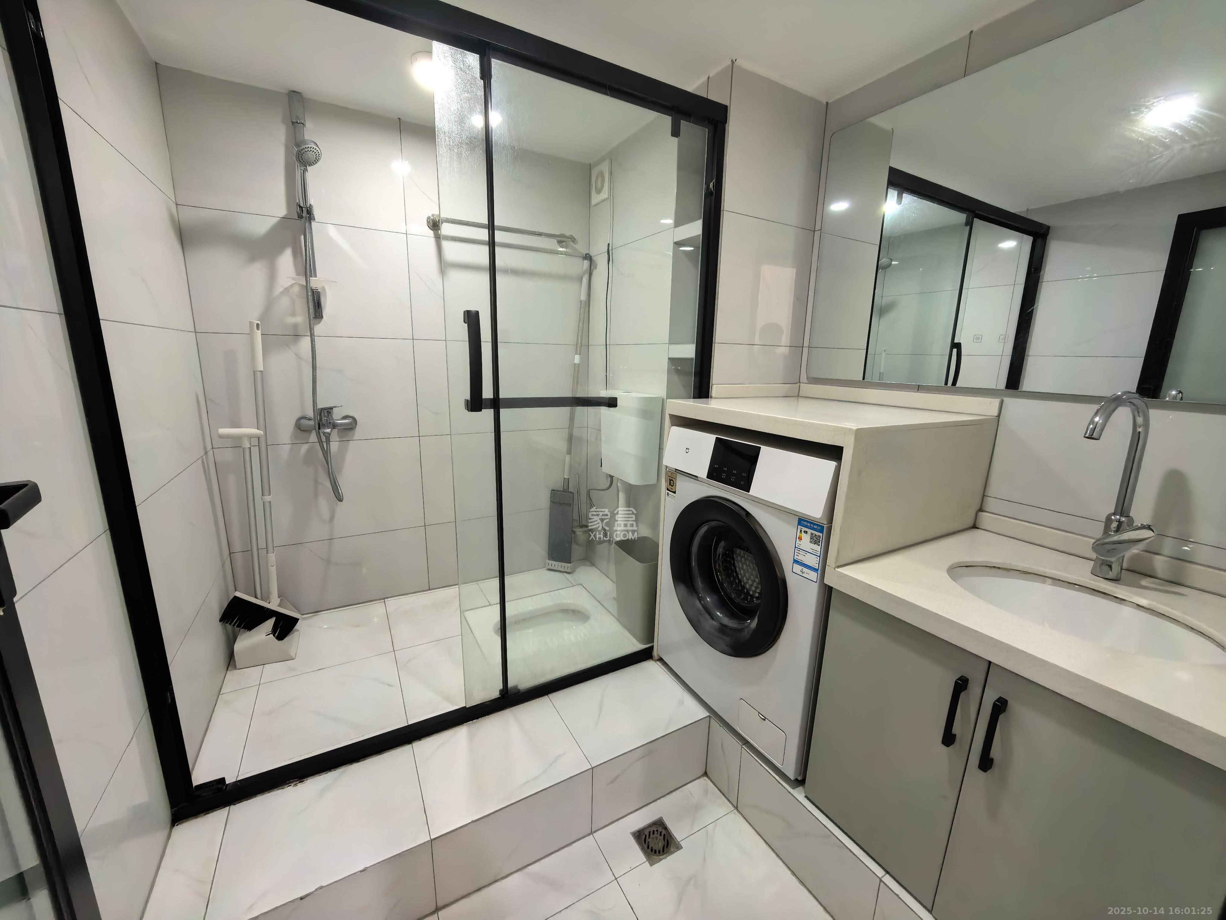 京武浪琴山三期(京武中心) 2室2厅1卫 2600.0元/月 京武浪琴山三期(京武中心) 2室2厅1卫 2600.0元/月室内图