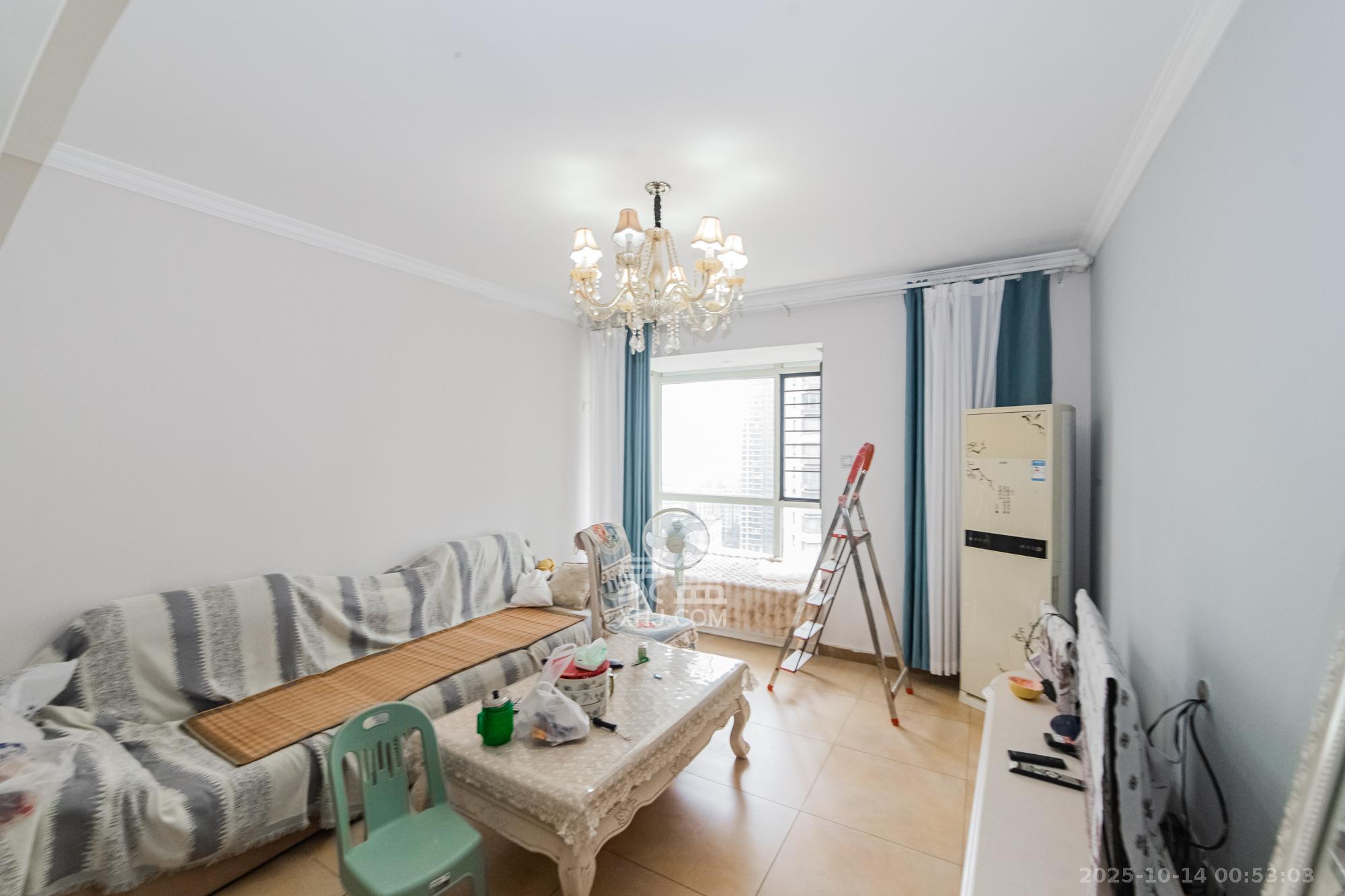 北辰三角洲D3区  2室2厅1卫    88.0万客厅