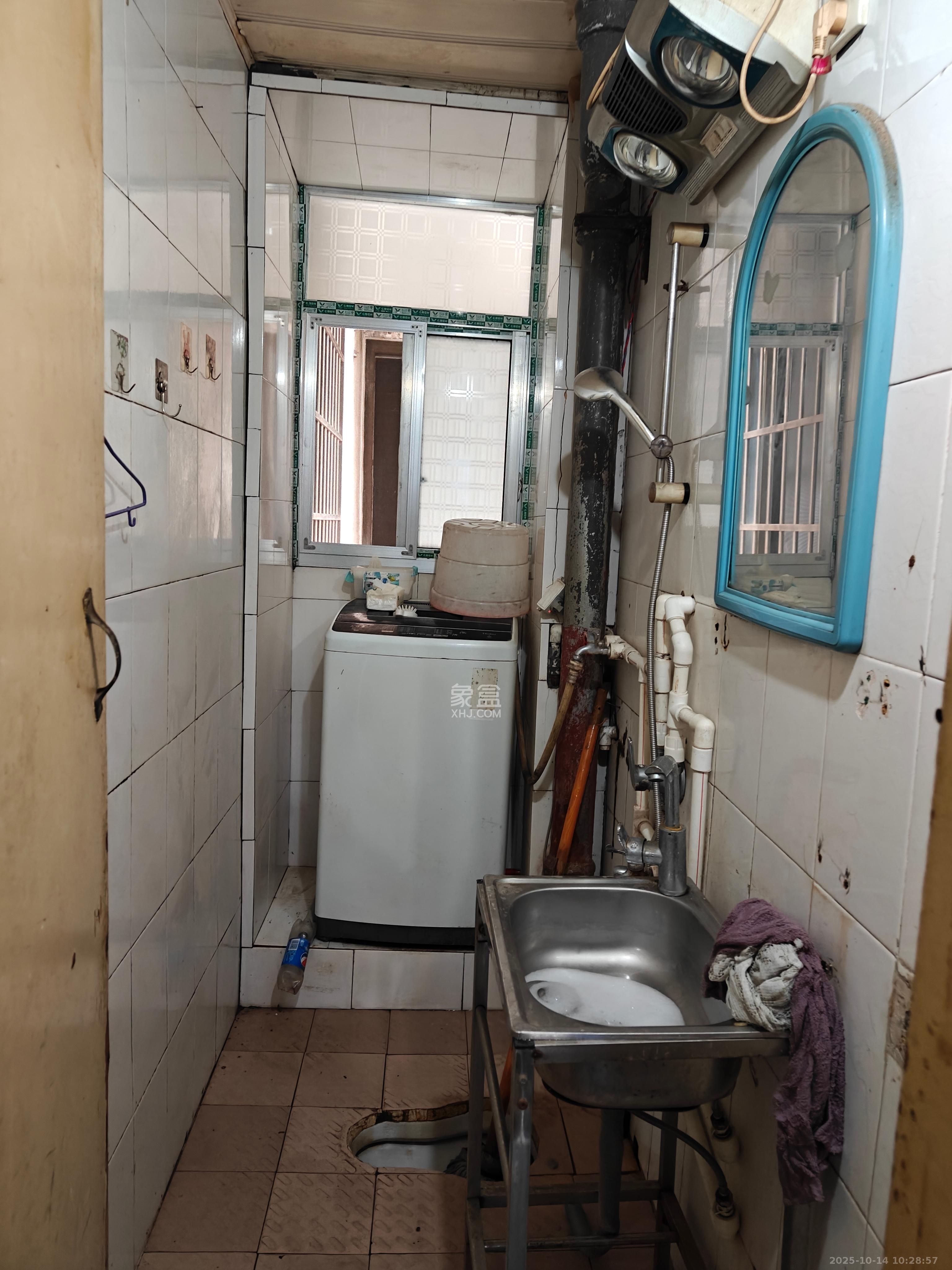 左家塘印刷厂宿舍(人印宿舍) 2室1厅1卫 1200.0元/月 左家塘印刷厂宿舍(人印宿舍) 2室1厅1卫 1200.0元/月室内图