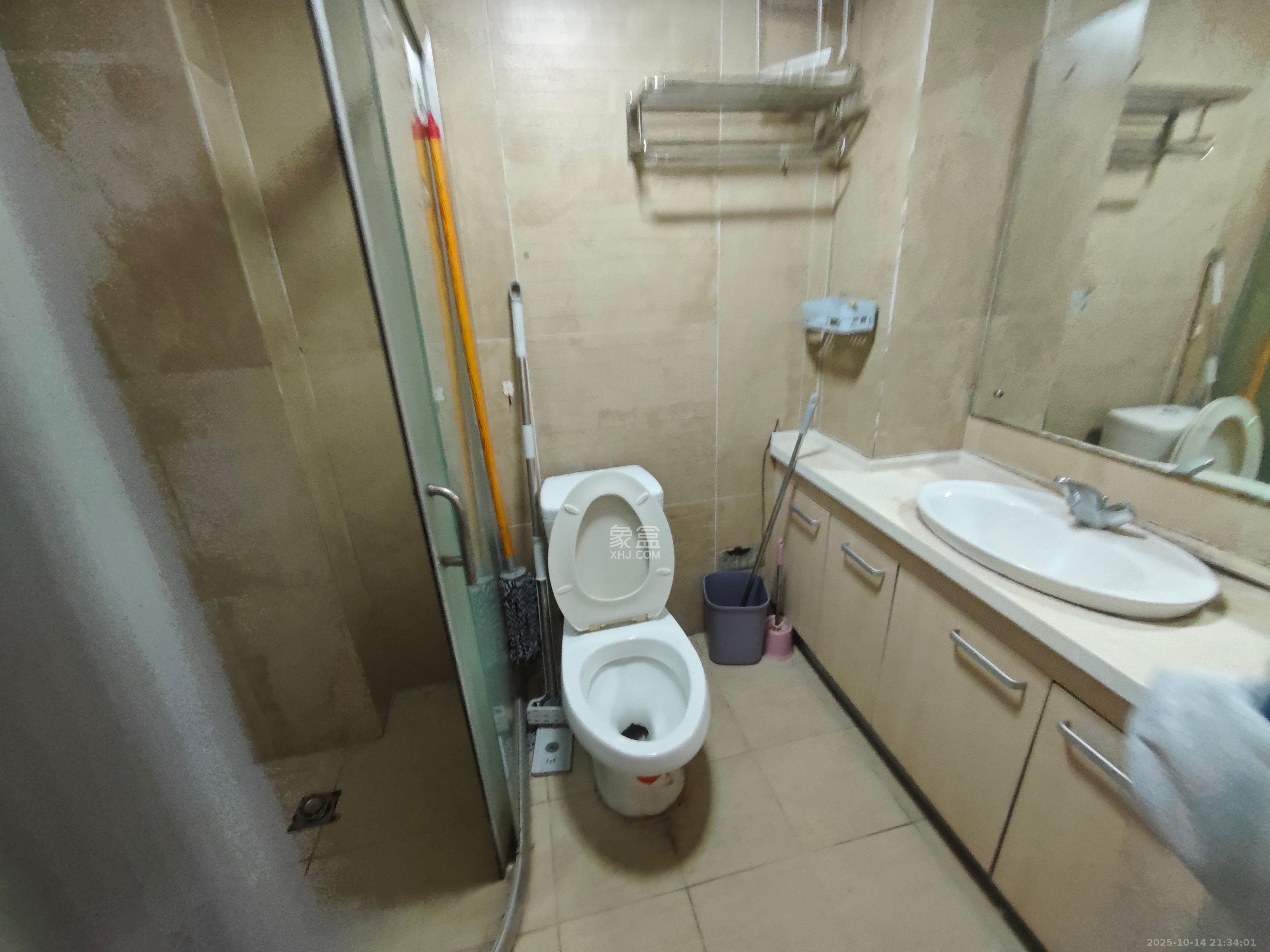 佳润新城（佳润新都）   173.06㎡      7000.0元/月室内图