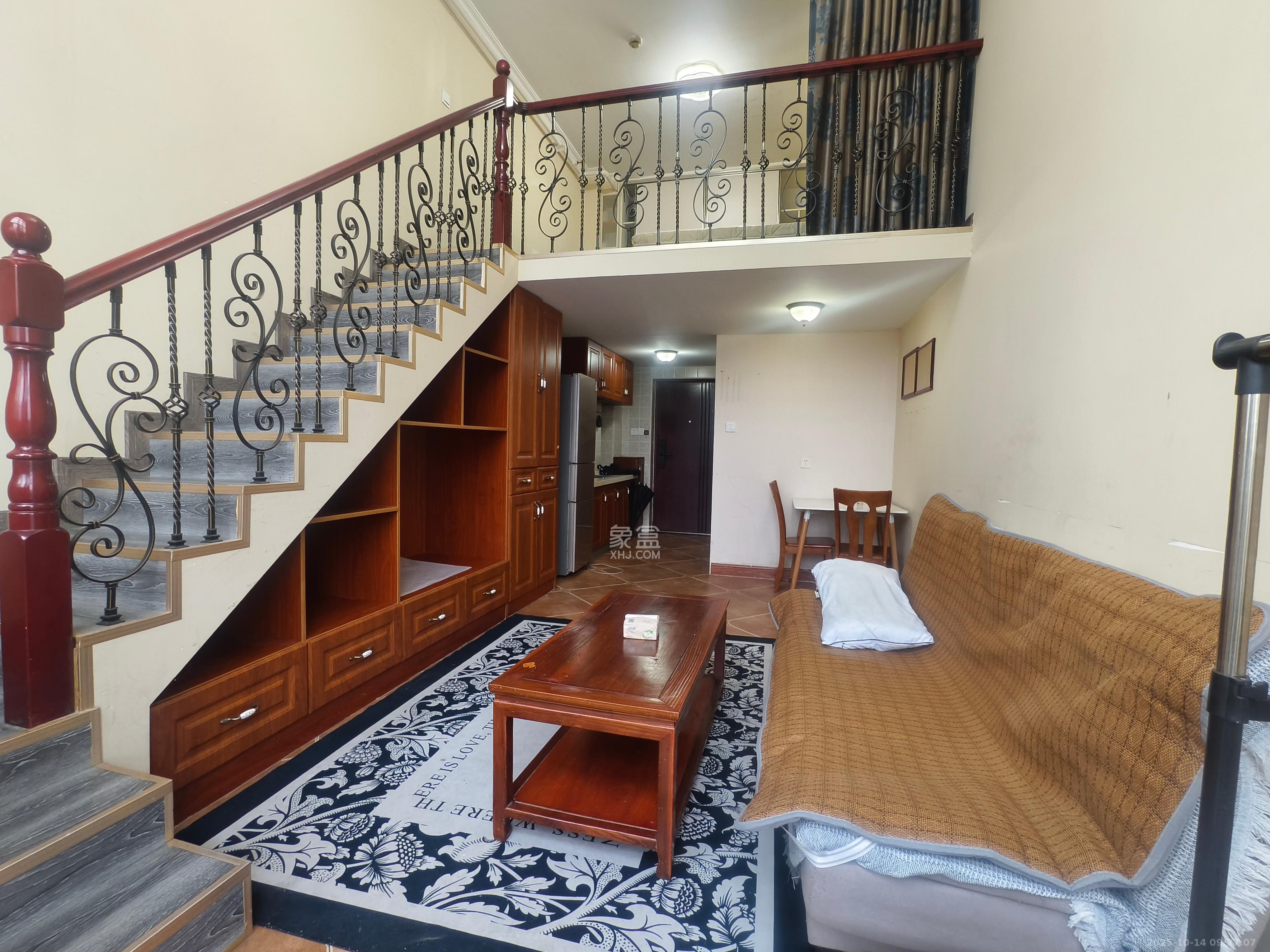 达美美立方  1室1厅1卫    1700.0元/月 达美美立方  1室1厅1卫    1700.0元/月