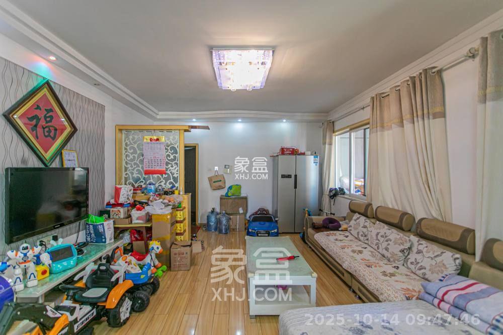 警苑星城  3室2厅2卫    2500.0元/月 警苑星城  3室2厅2卫    2500.0元/月