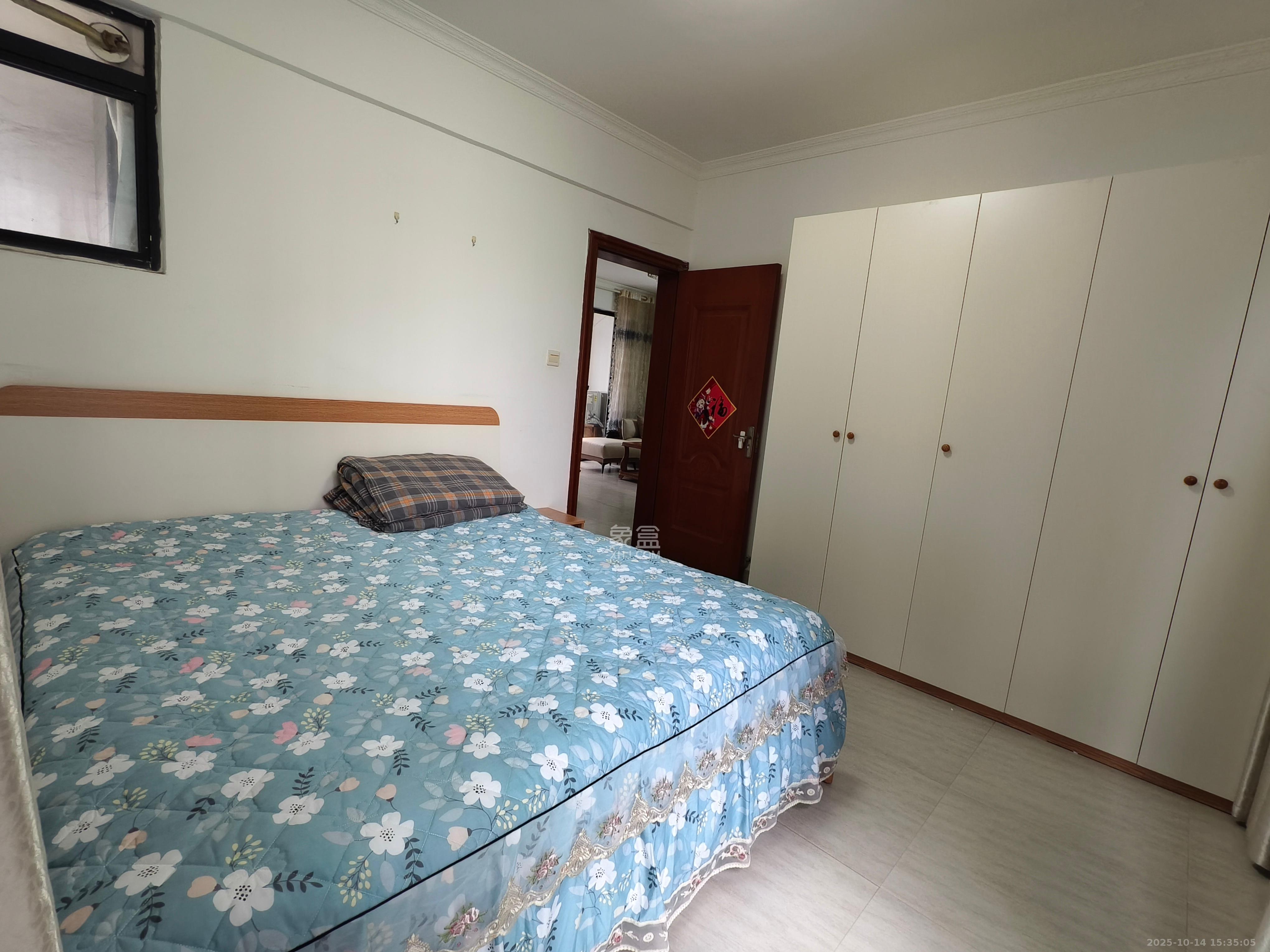 长大彩虹都  3室2厅1卫    2300.0元/月 长大彩虹都  3室2厅1卫    2300.0元/月室内图