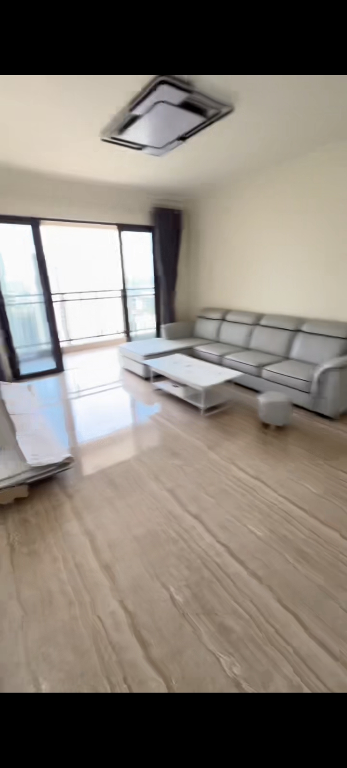 碧桂园酃湖世家  4室2厅2卫    2800.0元/月