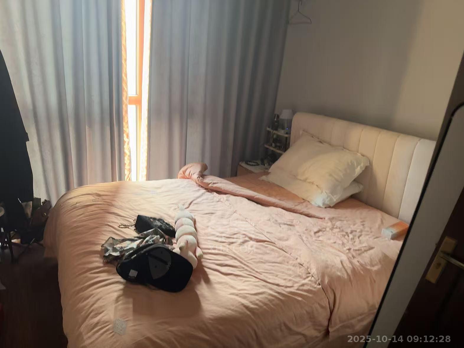 中建御山和苑  3室2厅2卫    2200.0元/月室内图