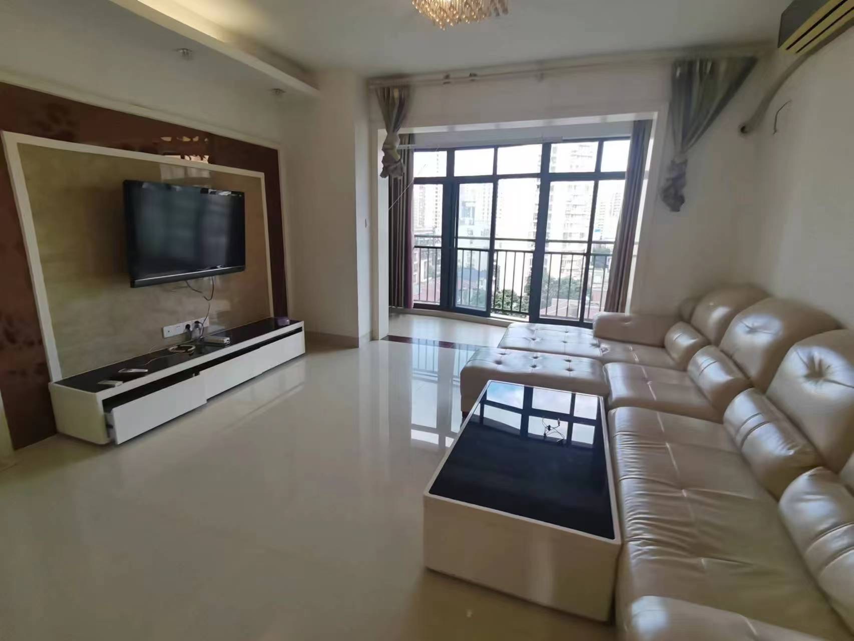 华丰大厦 1室2厅1卫 2000.0元/月 华丰大厦 1室2厅1卫 2000.0元/月室内图