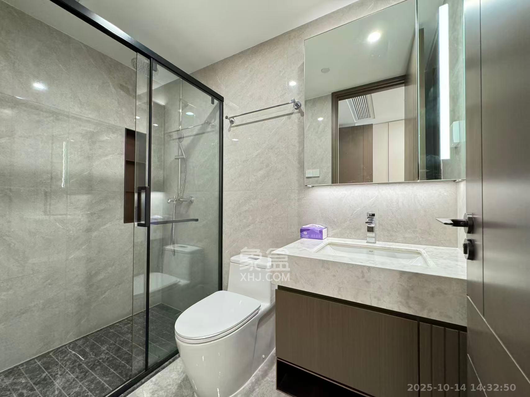 滨江府1913 4室2厅3卫 16000.0元/月 滨江府1913 4室2厅3卫 16000.0元/月室内图