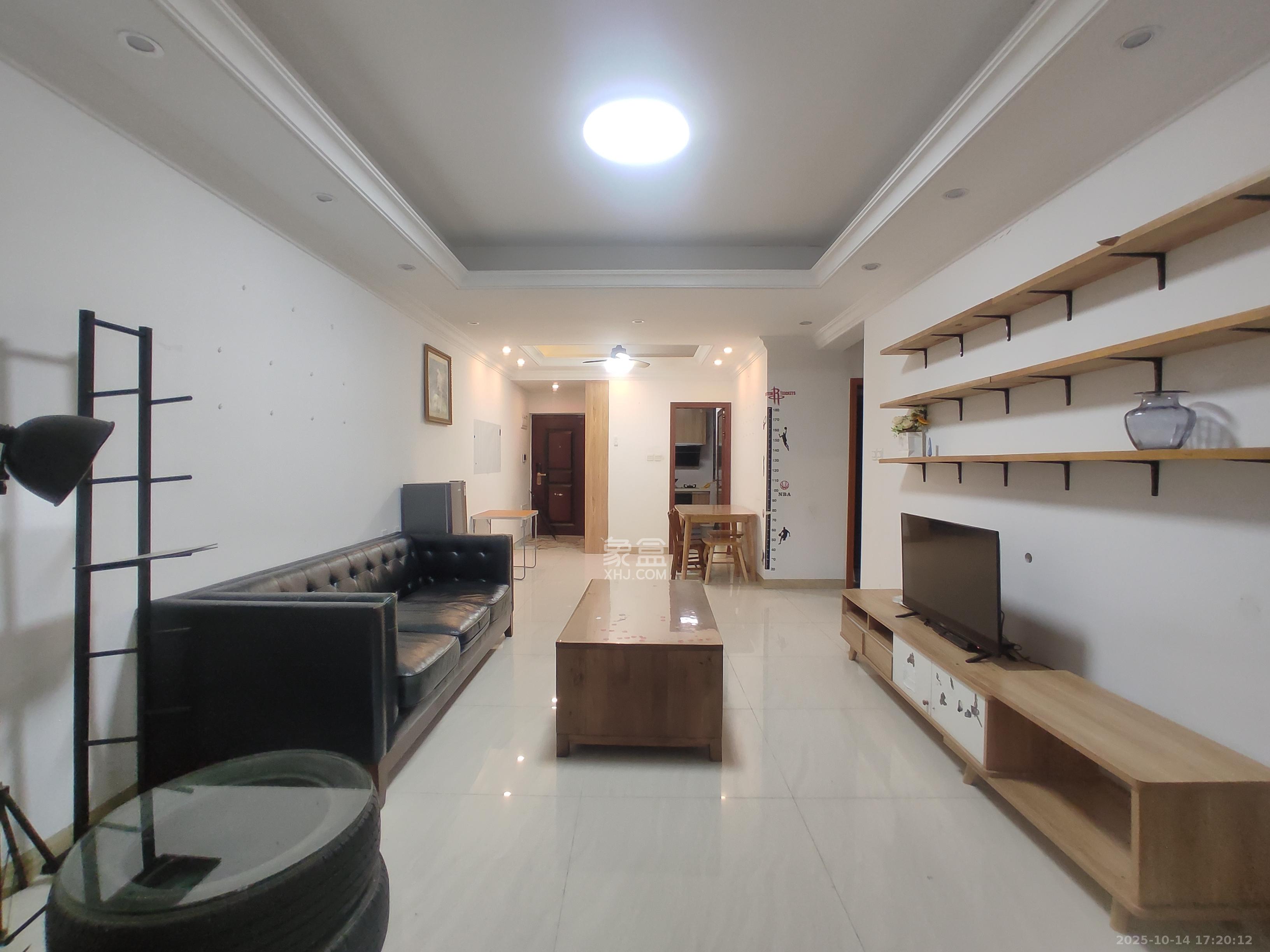 江山帝景哈佛  3室2厅1卫    2000.0元/月 江山帝景哈佛  3室2厅1卫    2000.0元/月室内图