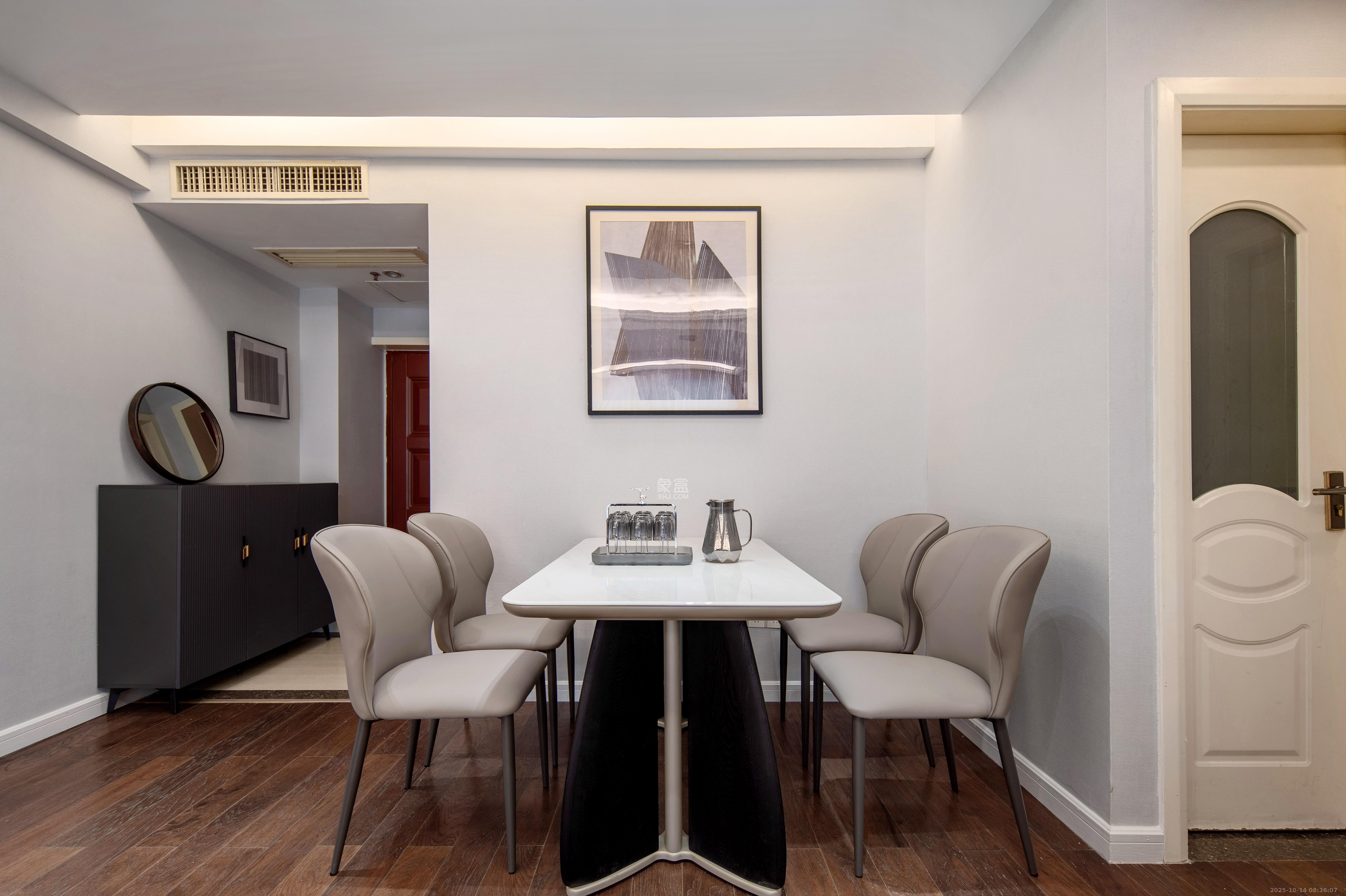 壹号公馆  2室2厅1卫    3500.0元/月 壹号公馆  2室2厅1卫    3500.0元/月室内图