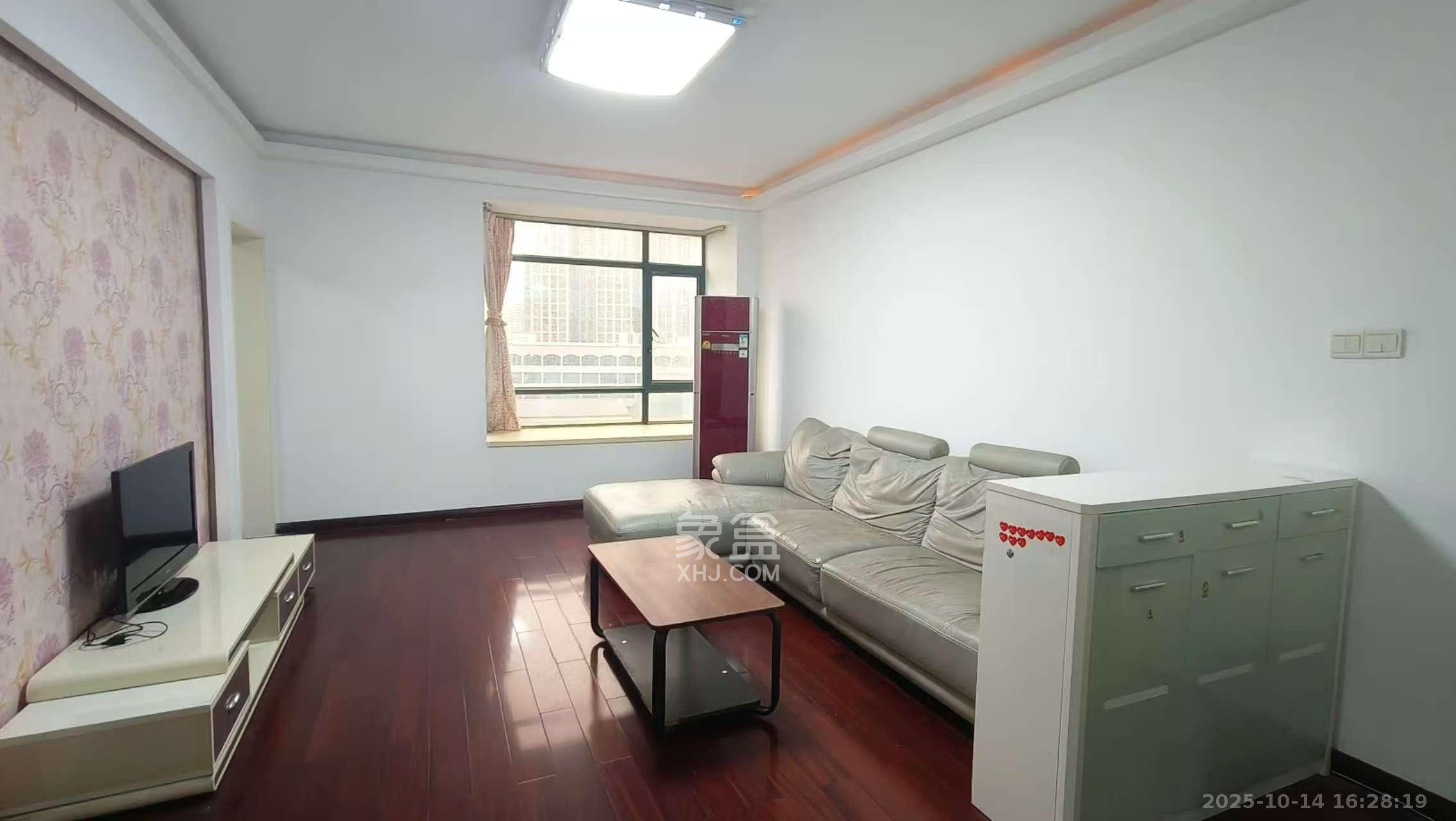 中江国际花城 2室2厅2卫 2600.0元/月 中江国际花城 2室2厅2卫 2600.0元/月室内图