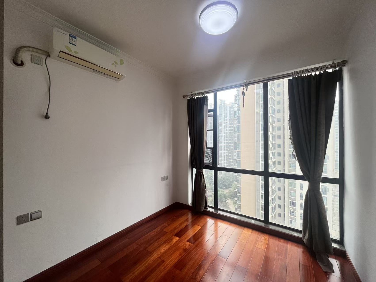 庐山春天早安华晨 3室2厅1卫 49.5万 庐山春天早安华晨 3室2厅1卫 49.5万室内图