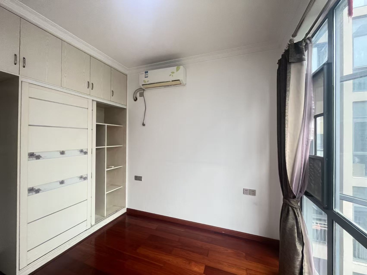 庐山春天早安华晨 3室2厅1卫 49.5万 庐山春天早安华晨 3室2厅1卫 49.5万室内图