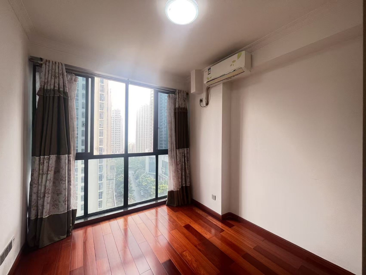 庐山春天早安华晨 3室2厅1卫 49.5万 庐山春天早安华晨 3室2厅1卫 49.5万室内图