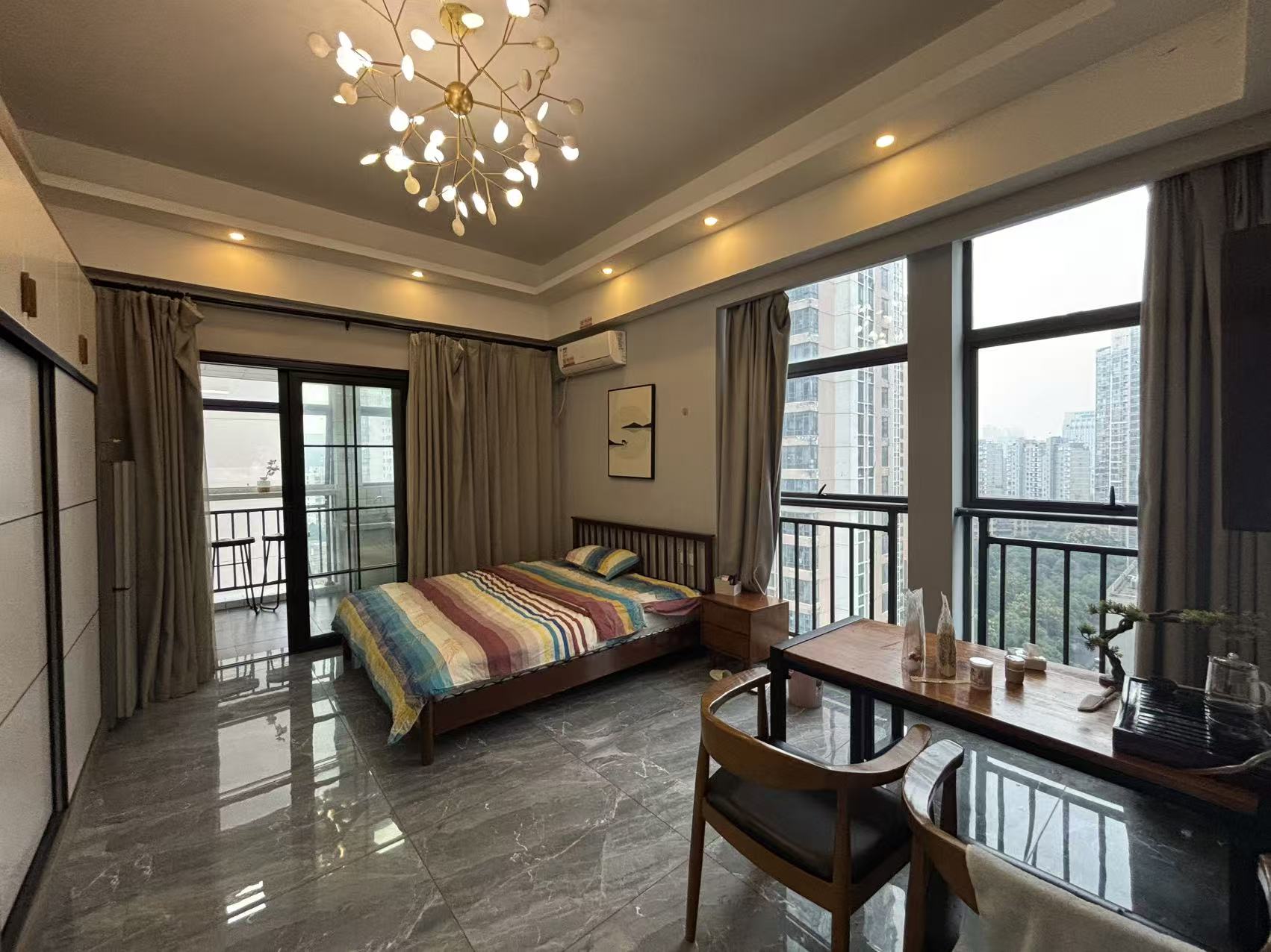 流金岁月-华晨国际 1室1厅1卫 30.00万 流金岁月-华晨国际 1室1厅1卫 30.00万室内图