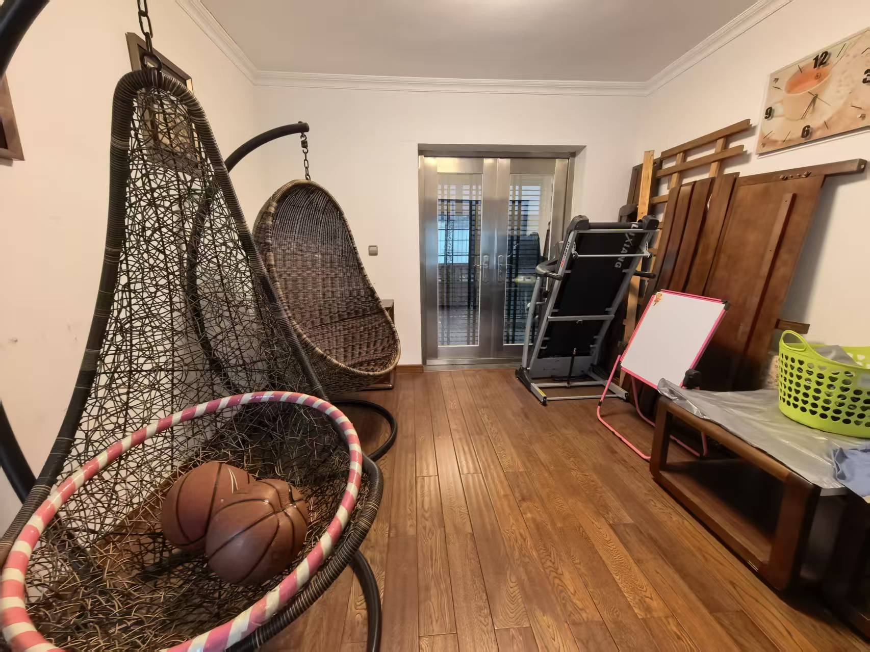 利江畅园 5室2厅3卫 82.0万 利江畅园 5室2厅3卫 82.0万室内图