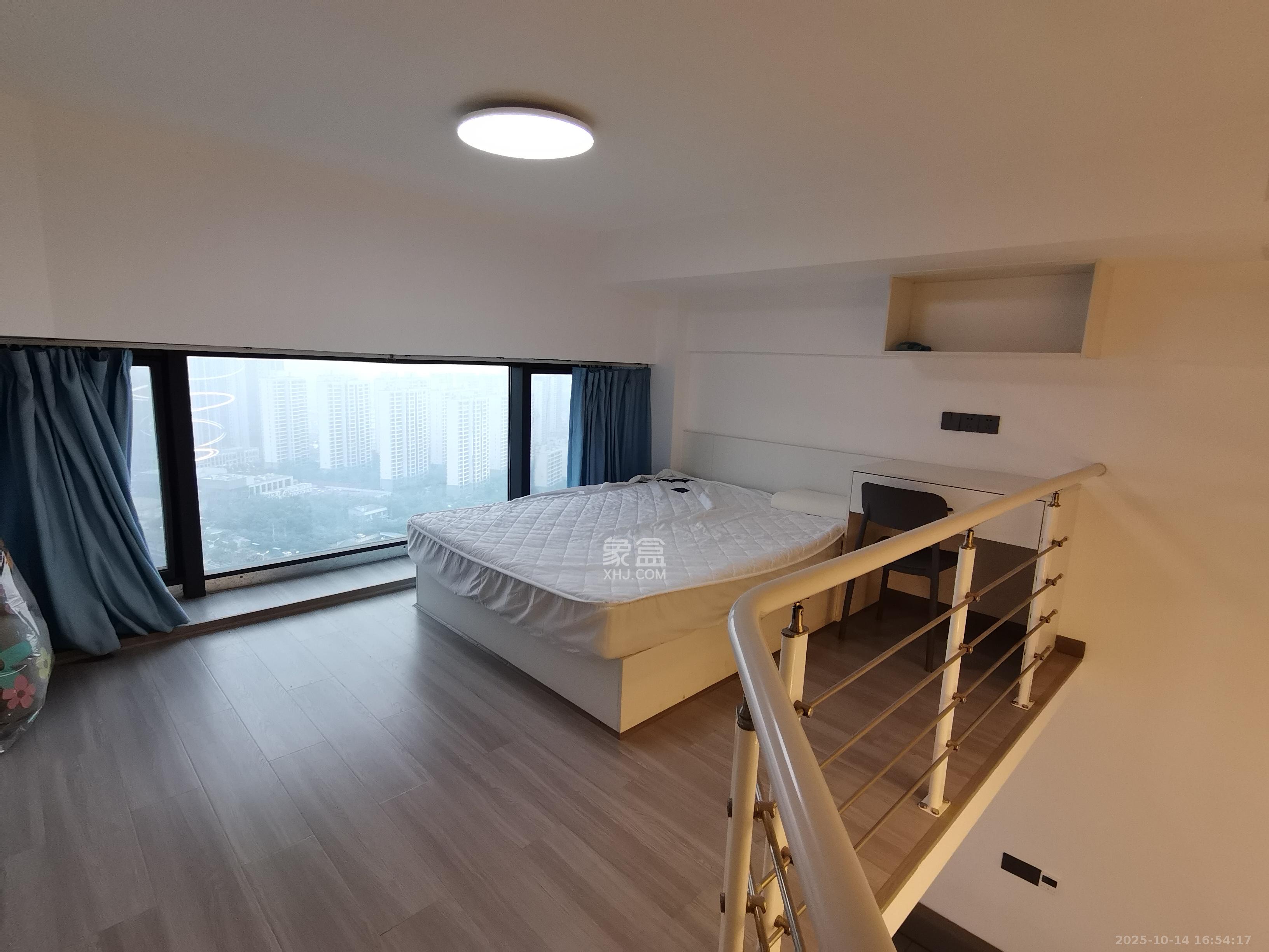 港湘铂玥（天园地芳国际珠宝城）  2室1厅1卫    1400.0元/月室内图