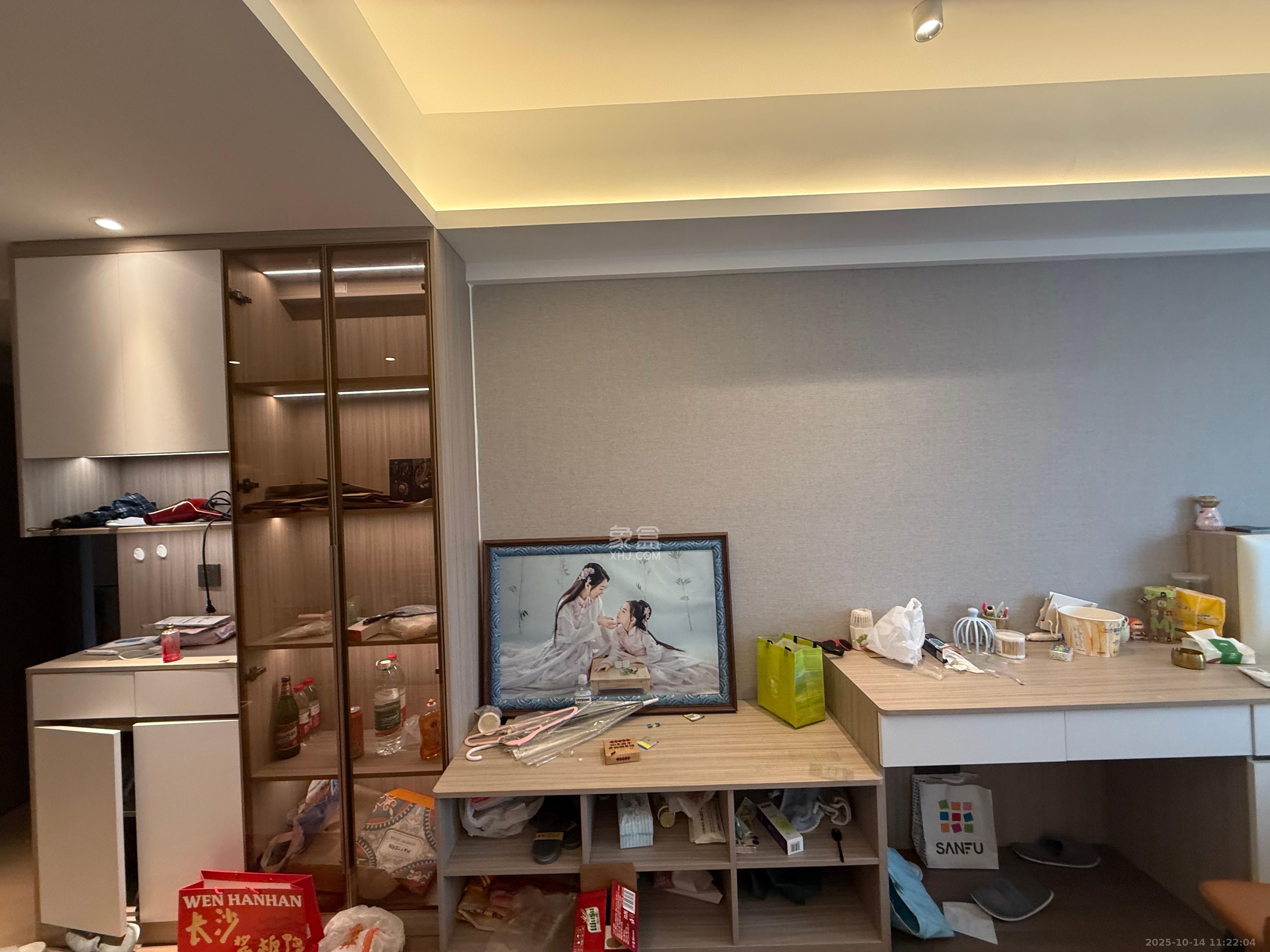 达美涧溪山  2室1厅1卫    2100.0元/月 达美涧溪山  2室1厅1卫    2100.0元/月室内图