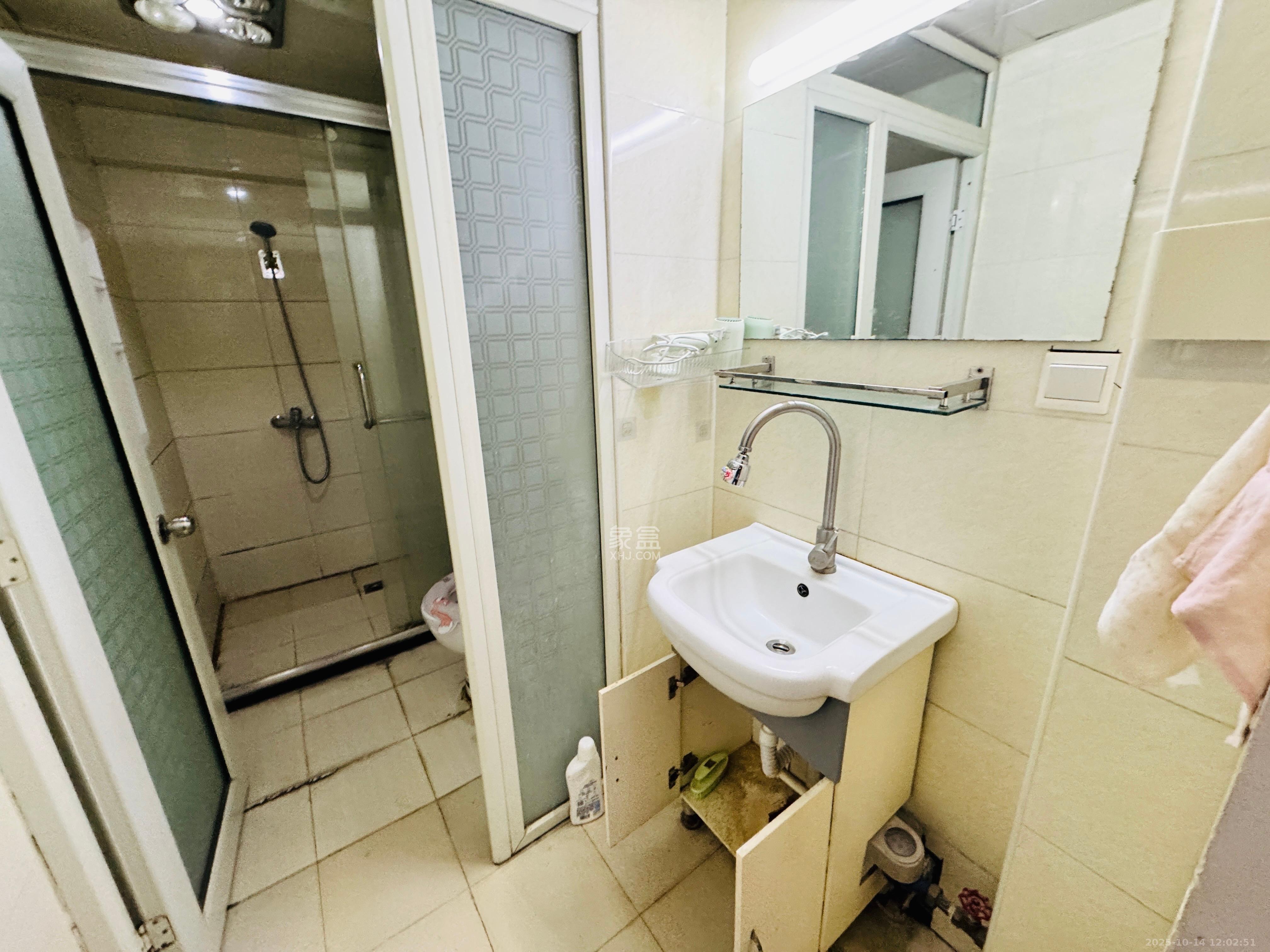 印象天心  1室1厅1卫    1600.0元/月室内图