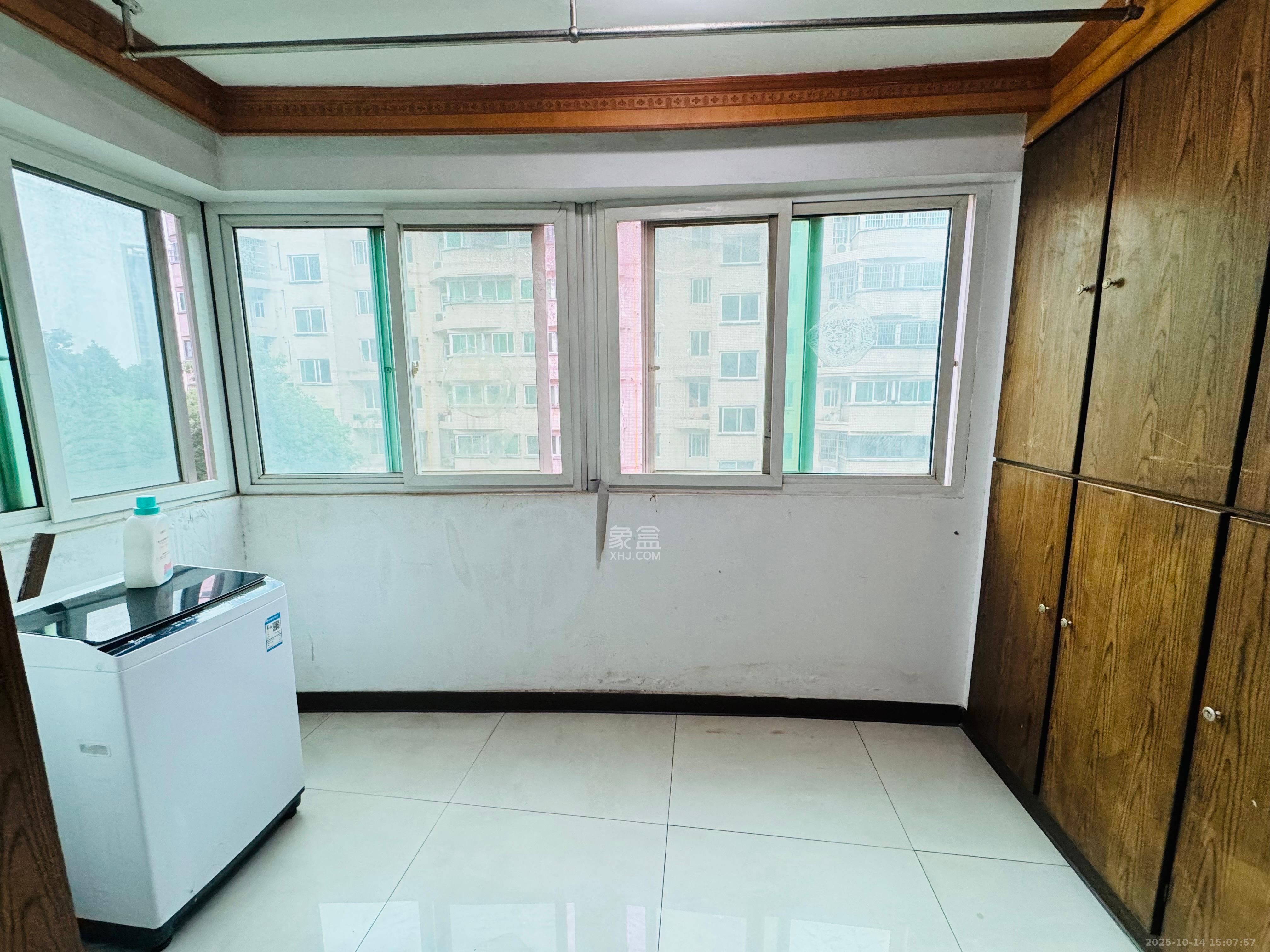 今利园 2室2厅1卫 1400.0元/月 今利园 2室2厅1卫 1400.0元/月室内图