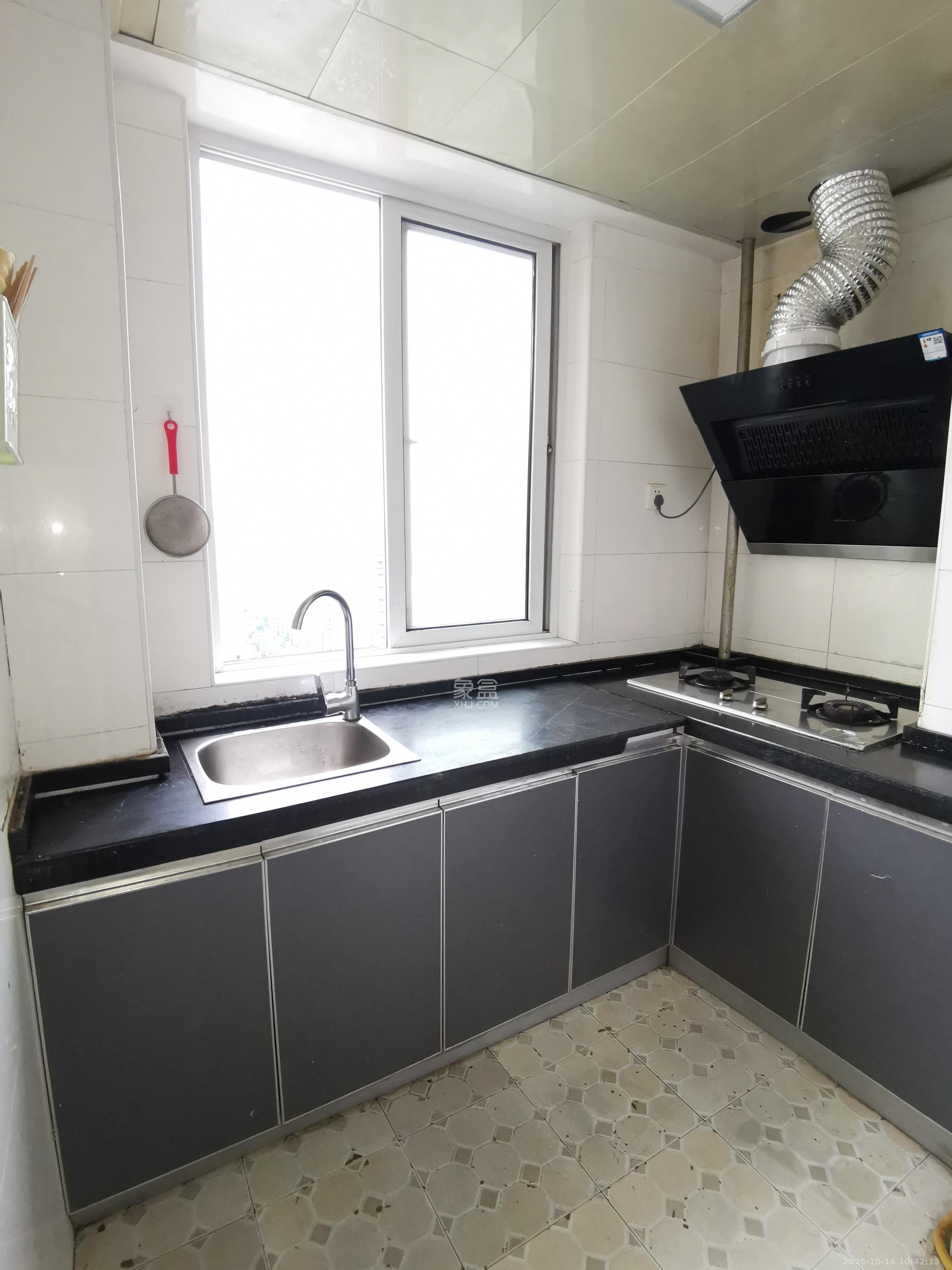 汇都公寓 2室1厅1卫 1700.0元/月 汇都公寓 2室1厅1卫 1700.0元/月室内图