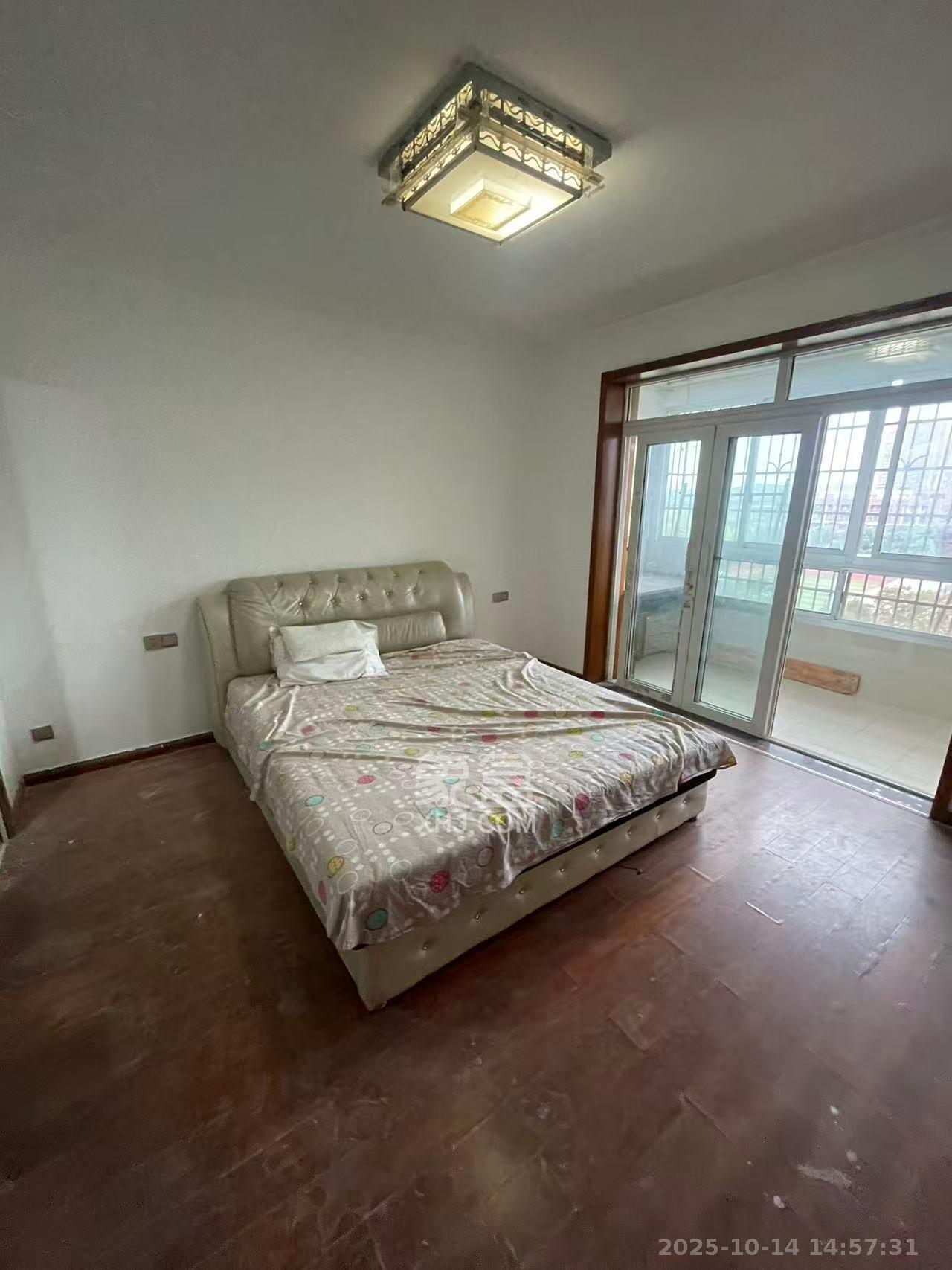 黎郡新宇熙春园  4室2厅2卫    2800.0元/月室内图