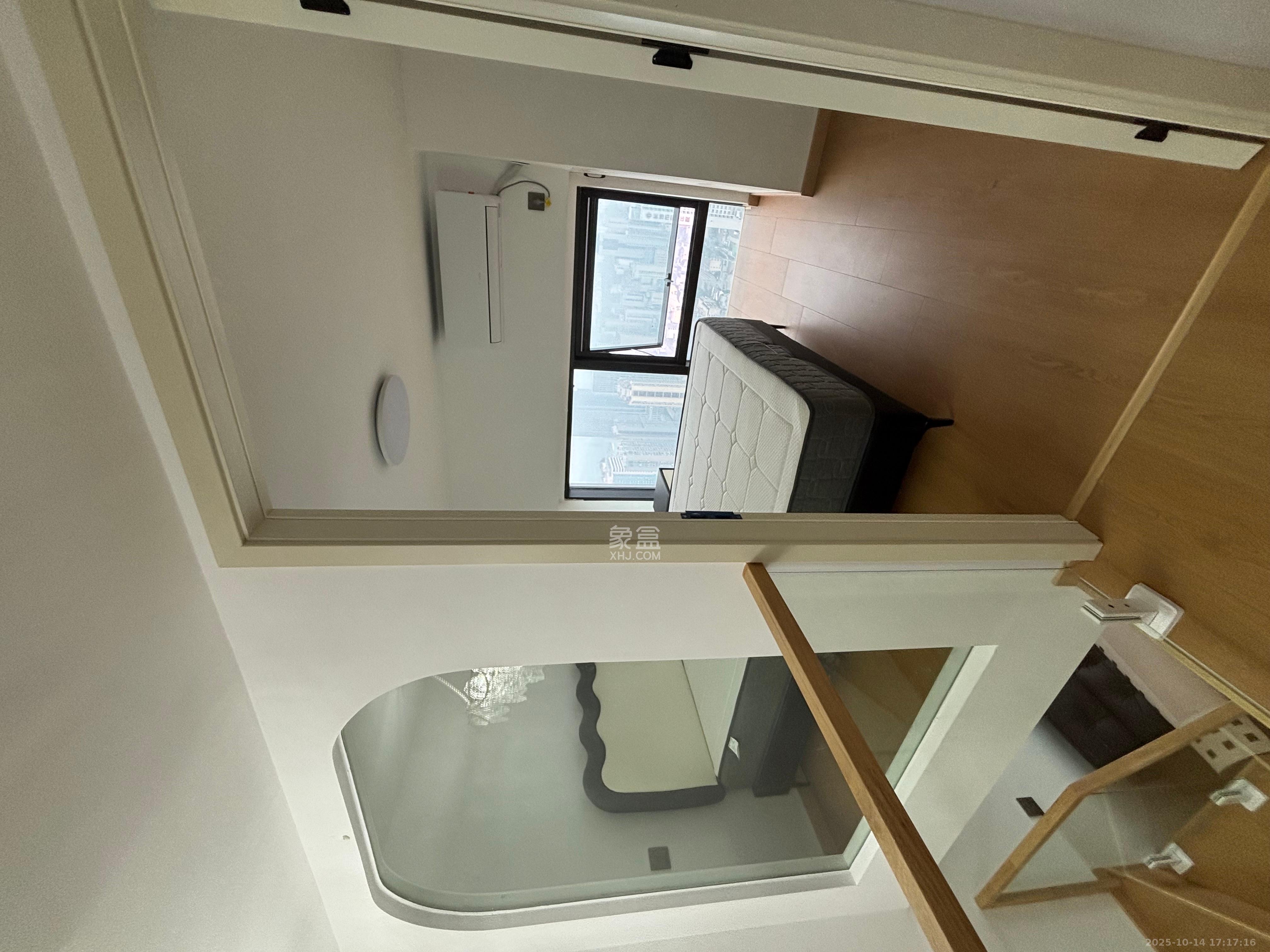 华润置地中心  1室0厅0卫    4200.0元/月 华润置地中心  1室0厅0卫    4200.0元/月室内图