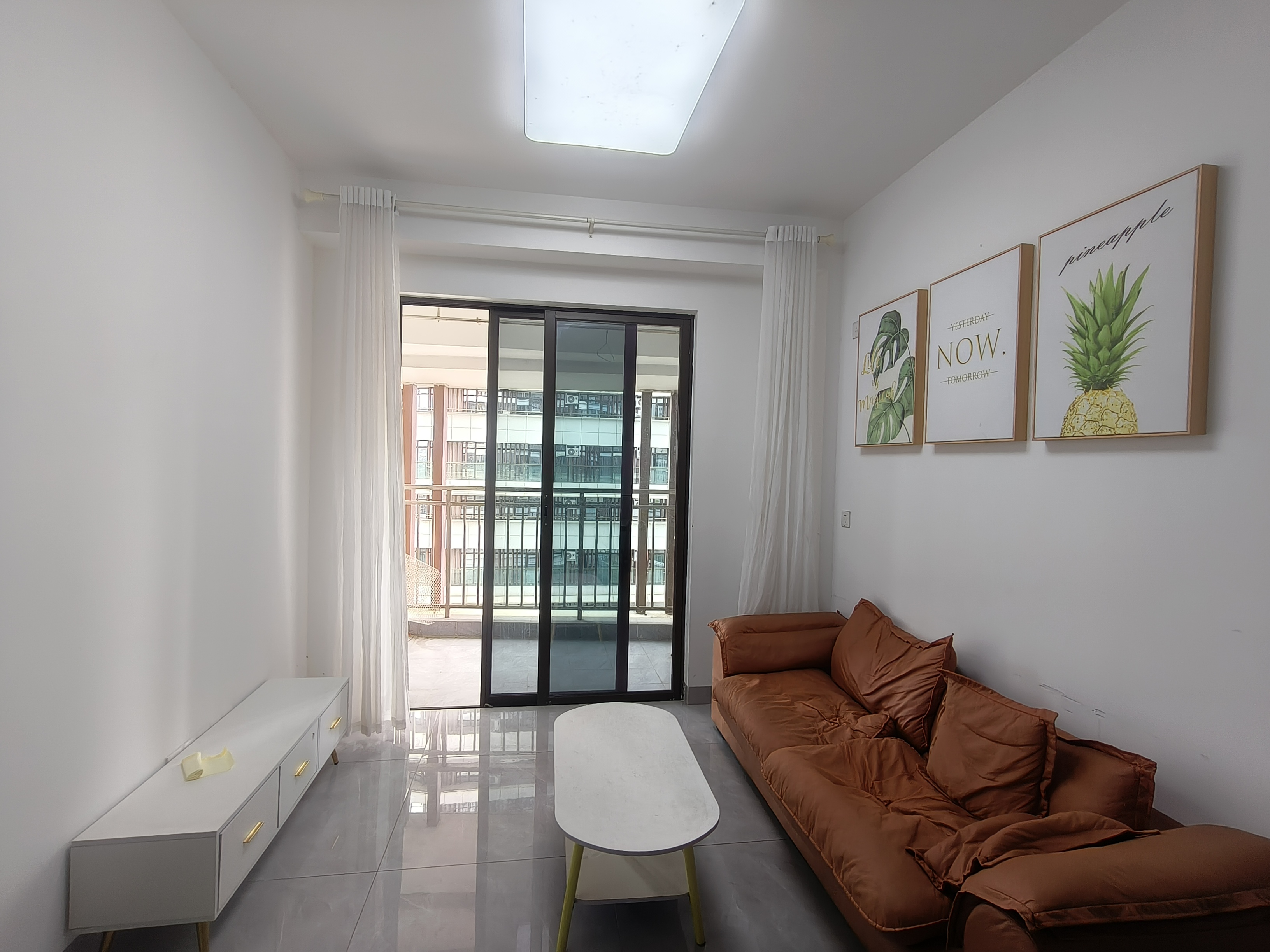 东站国际  1室1厅1卫    2300.0元/月室内图