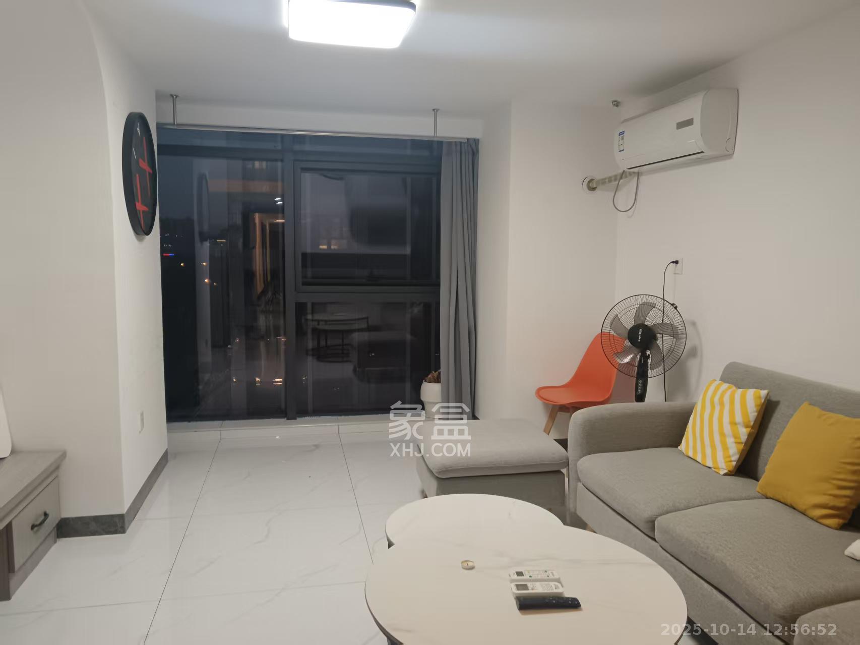 碧桂园印象  2室2厅1卫    2100.0元/月室内图