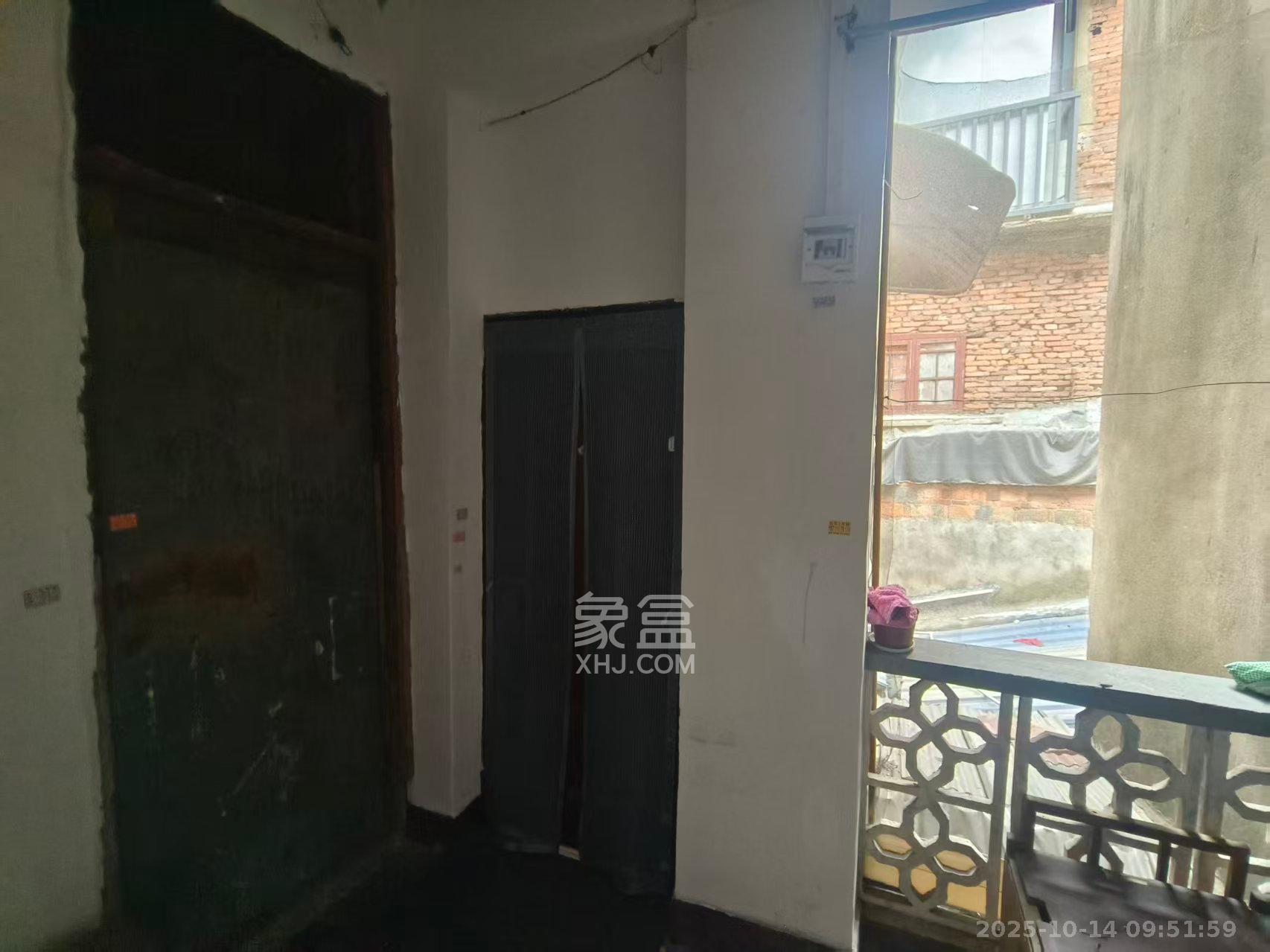 （上/下）黎家坡散盘  1室1厅1卫    800.0元/月室内图