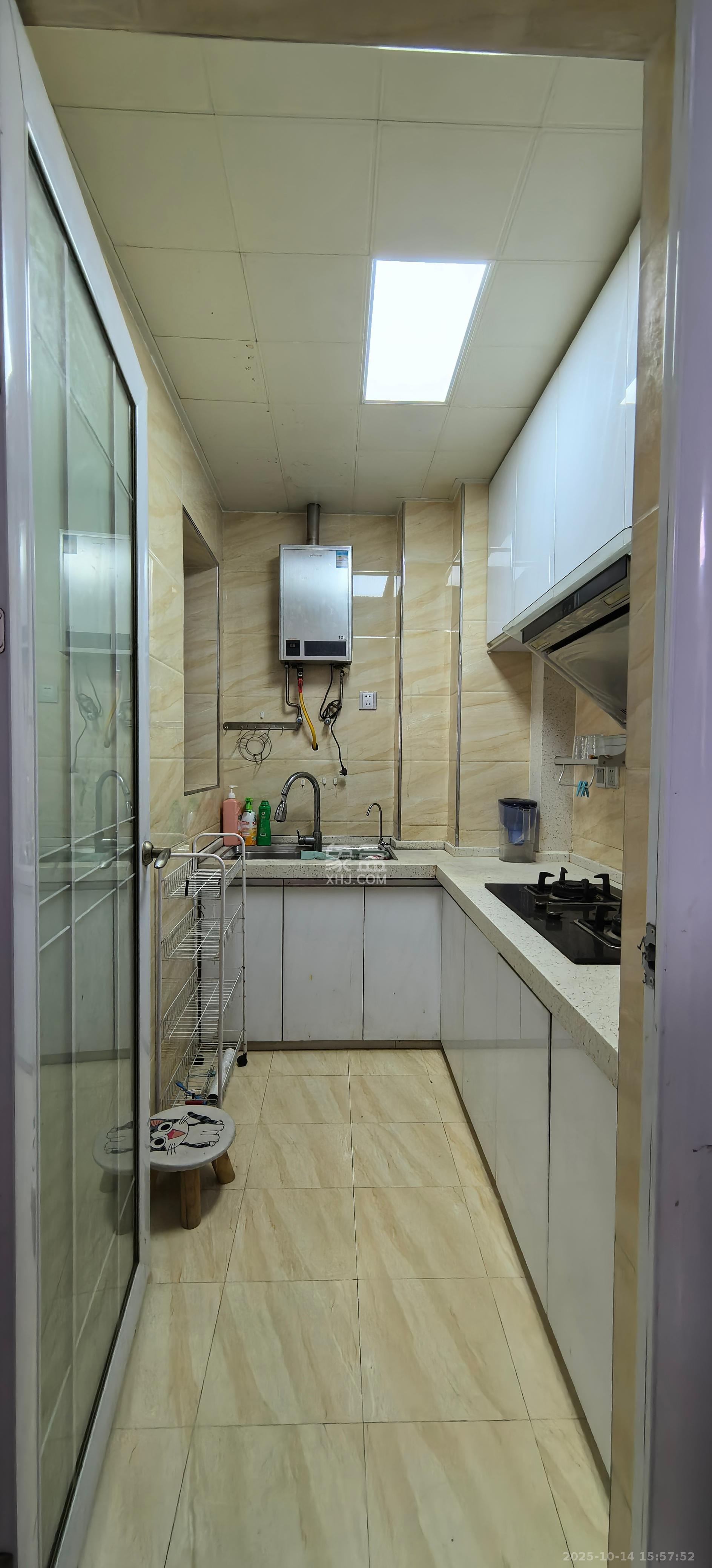 秀峰景园(领秀峰) 2室1厅1卫 1500.0元/月 秀峰景园(领秀峰) 2室1厅1卫 1500.0元/月室内图