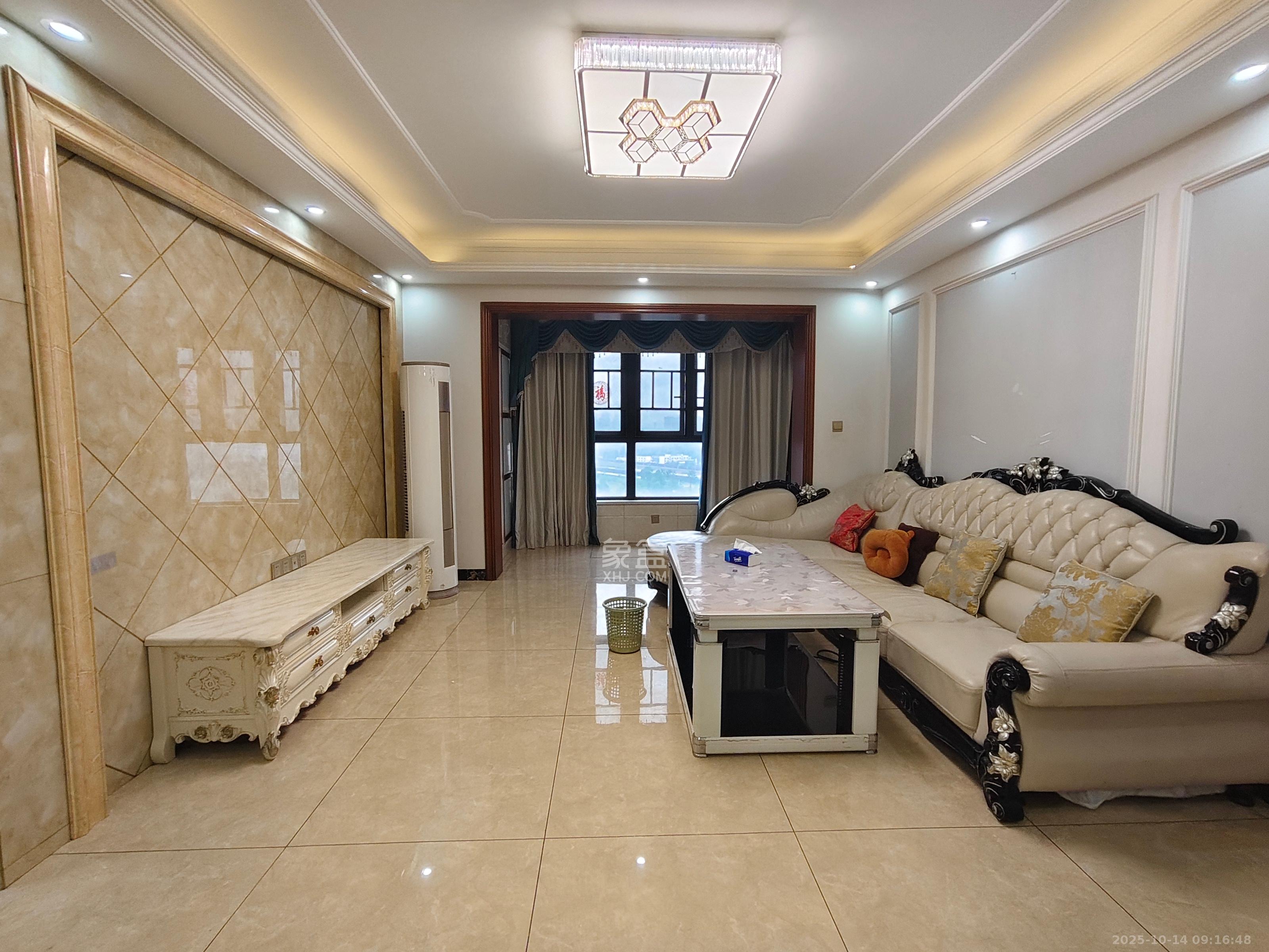 钱隆世家  4室2厅2卫    2800.0元/月 钱隆世家  4室2厅2卫    2800.0元/月室内图