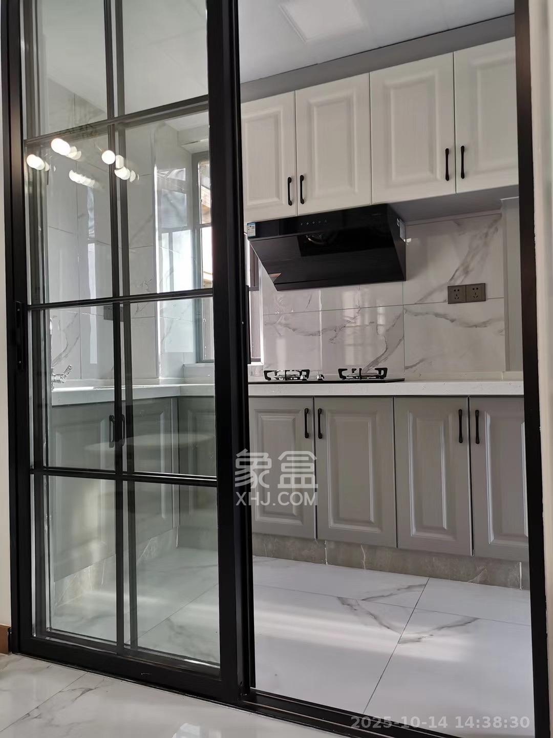 天健城  1室1厅1卫    2200.0元/月 天健城  1室1厅1卫    2200.0元/月室内图