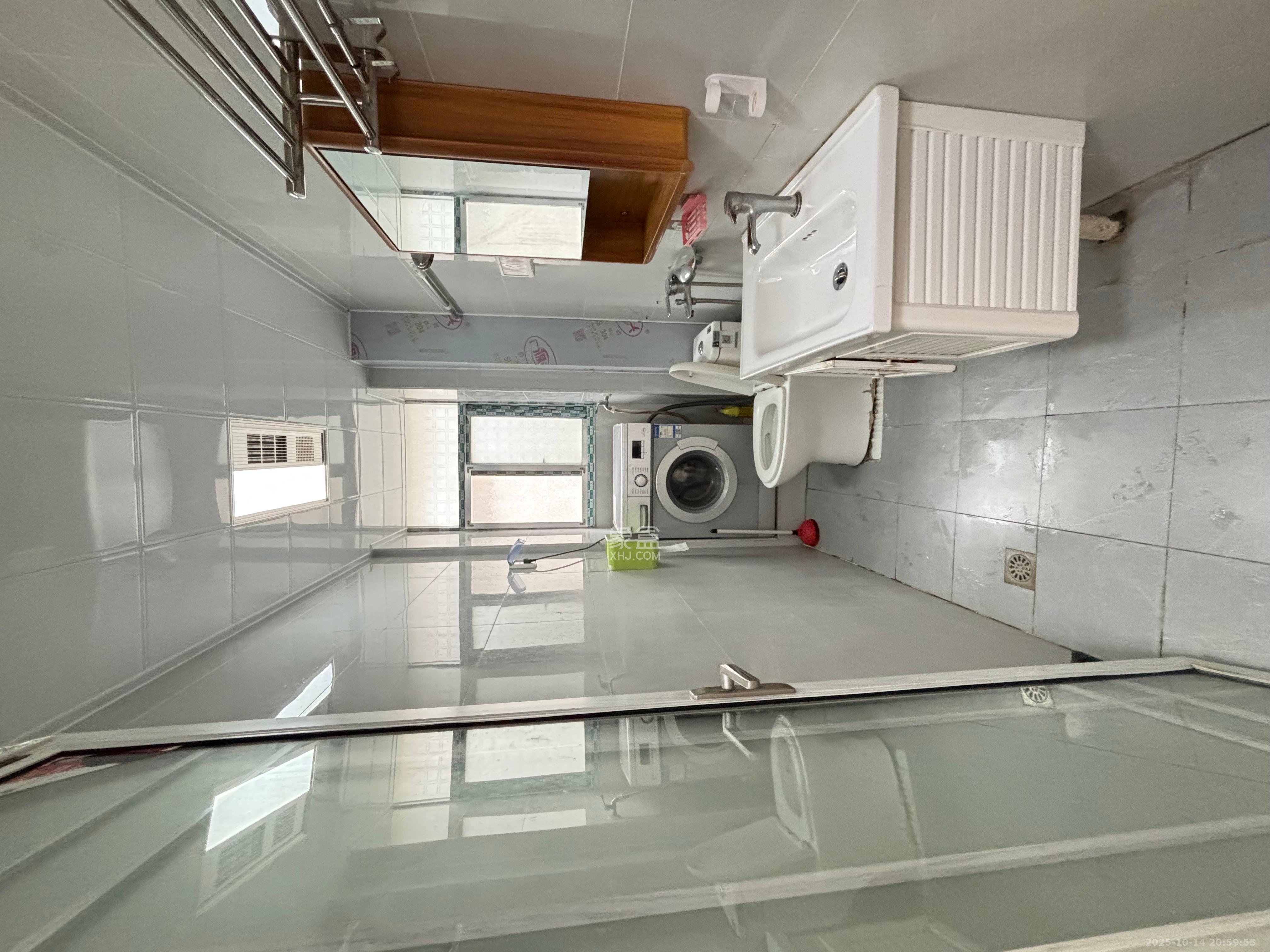 荷花园小区（安置房小区）  2室1厅1卫    1600.0元/月室内图