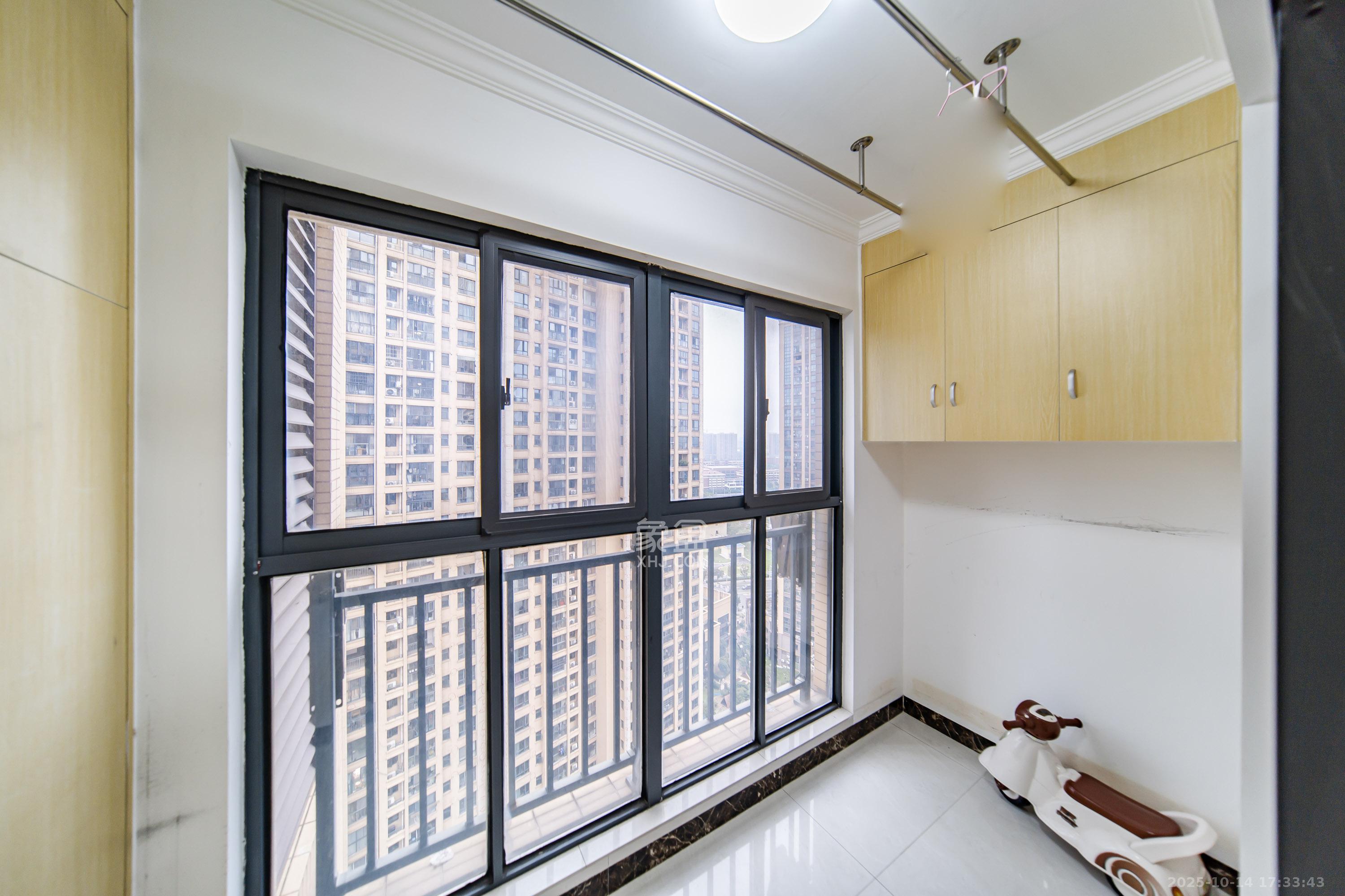 湘熙水郡(观澜海赋家园)  3室2厅2卫    96.0万 湘熙水郡(观澜海赋家园)  3室2厅2卫    96.0万阳台