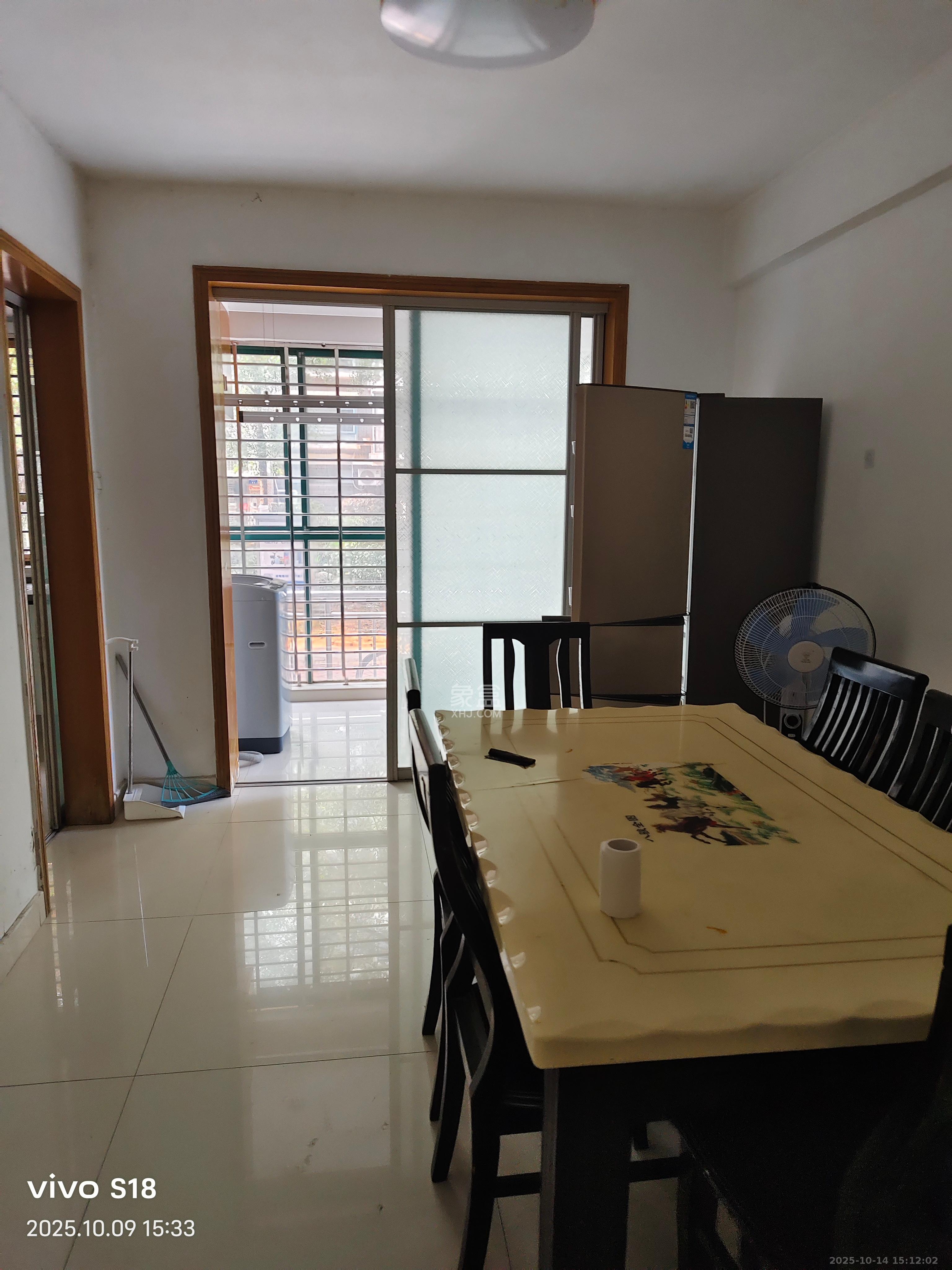 富景园 3室2厅1卫 2600.0元/月 富景园 3室2厅1卫 2600.0元/月室内图