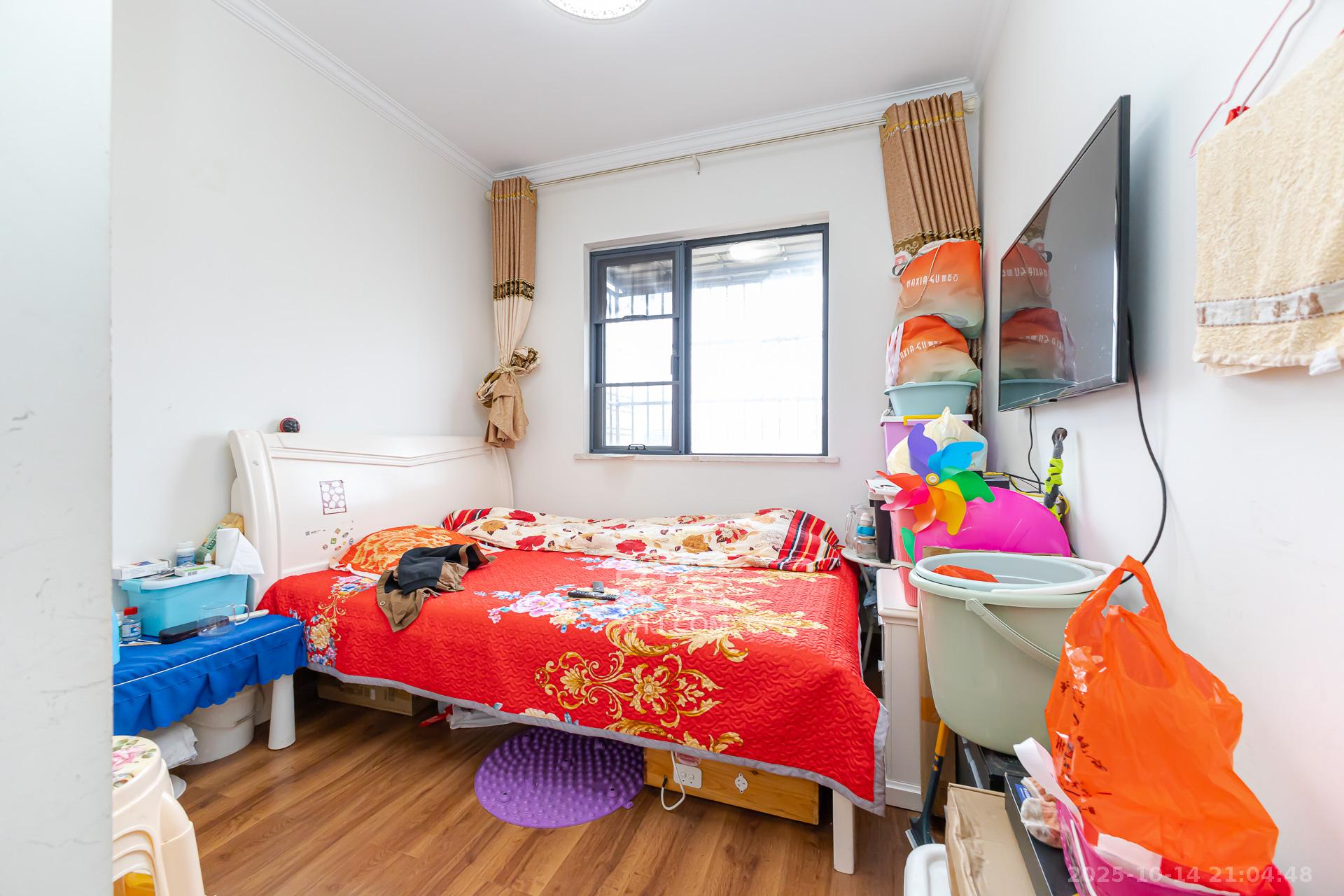 润和之悦（金泽园）  4室2厅2卫    89.0万卧室