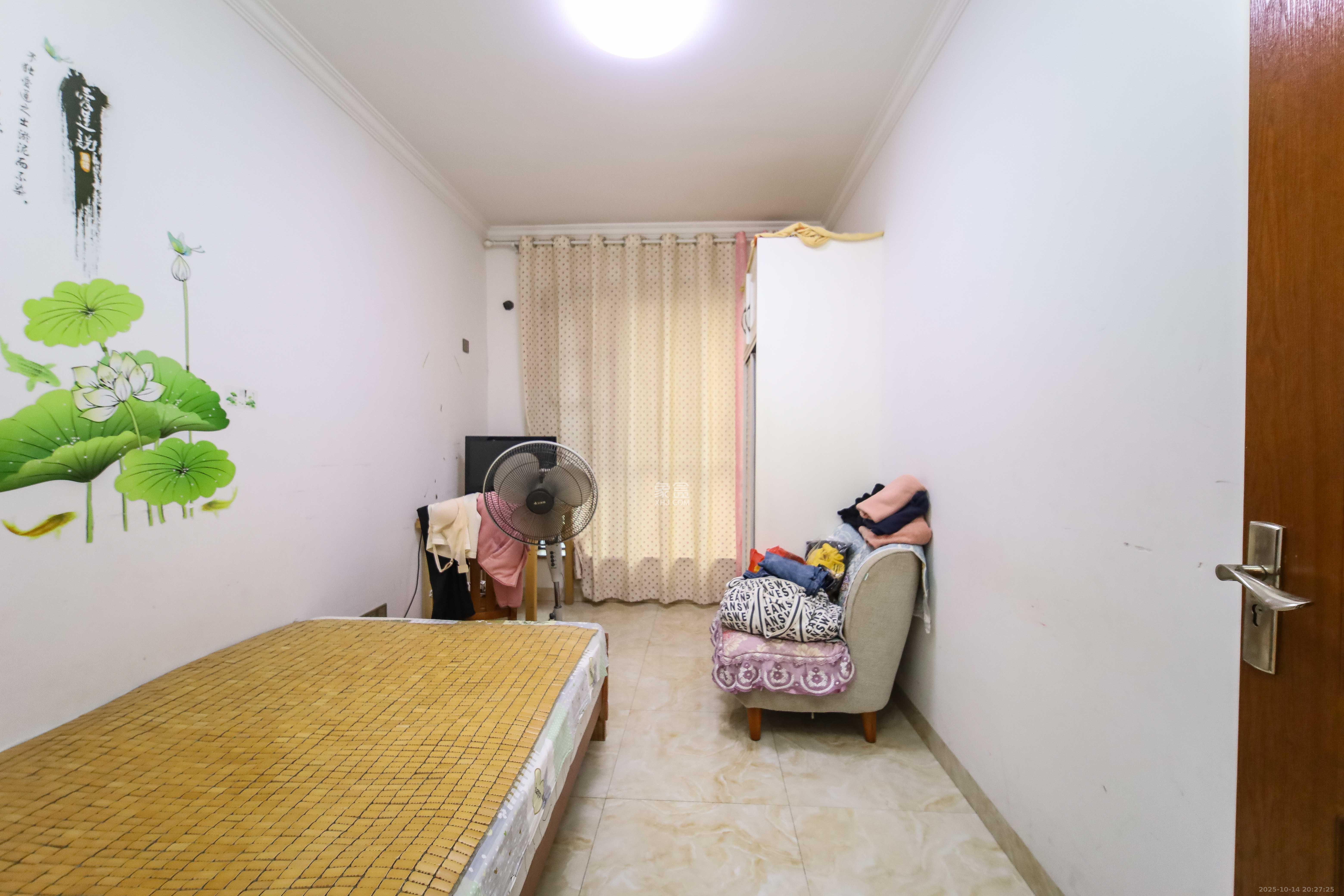 万象凯旋湾 3室1厅2卫 128.8万 万象凯旋湾 3室1厅2卫 128.8万卧室