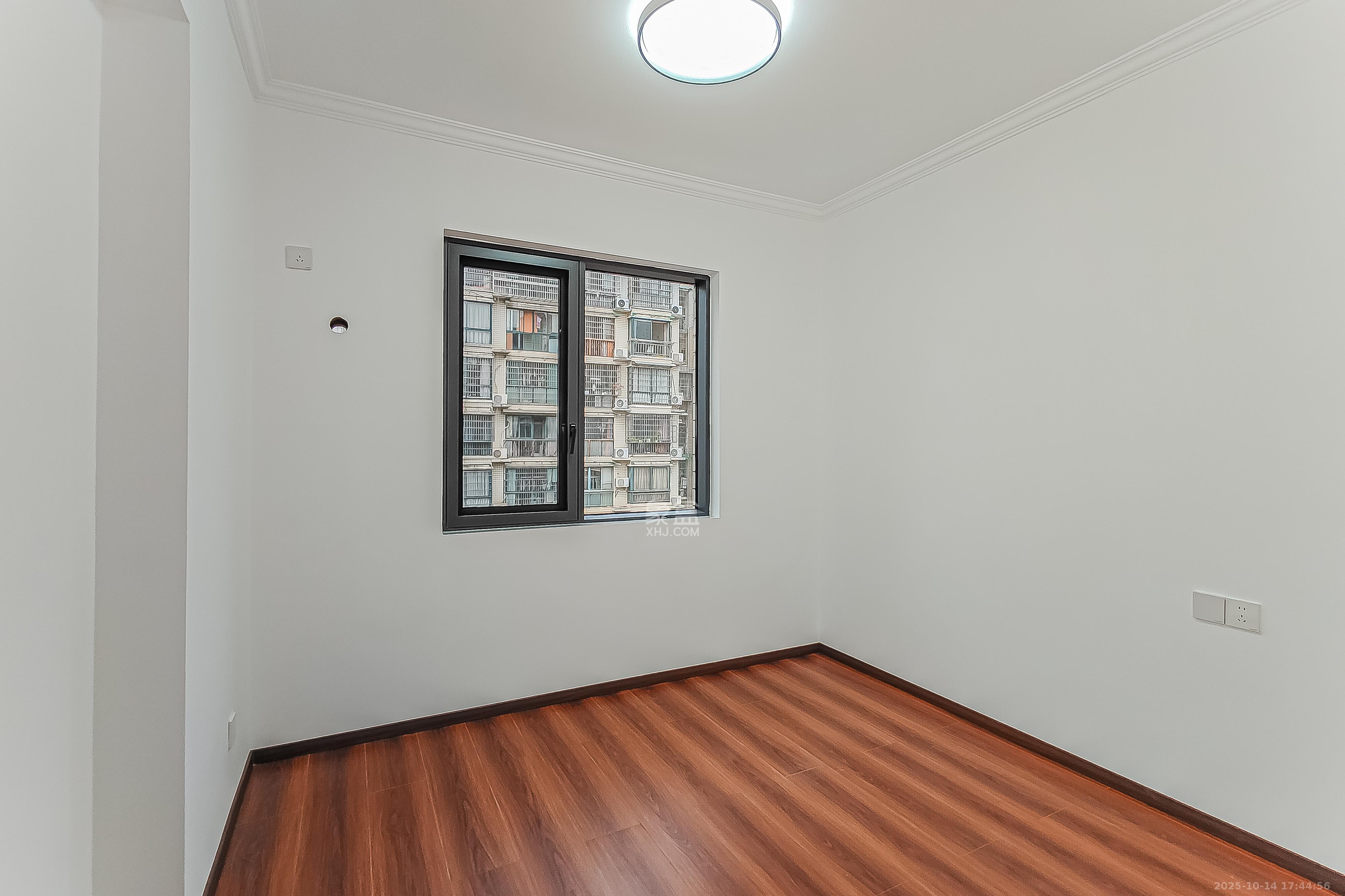 永宏佳园 3室2厅1卫 103.0万 永宏佳园 3室2厅1卫 103.0万卧室