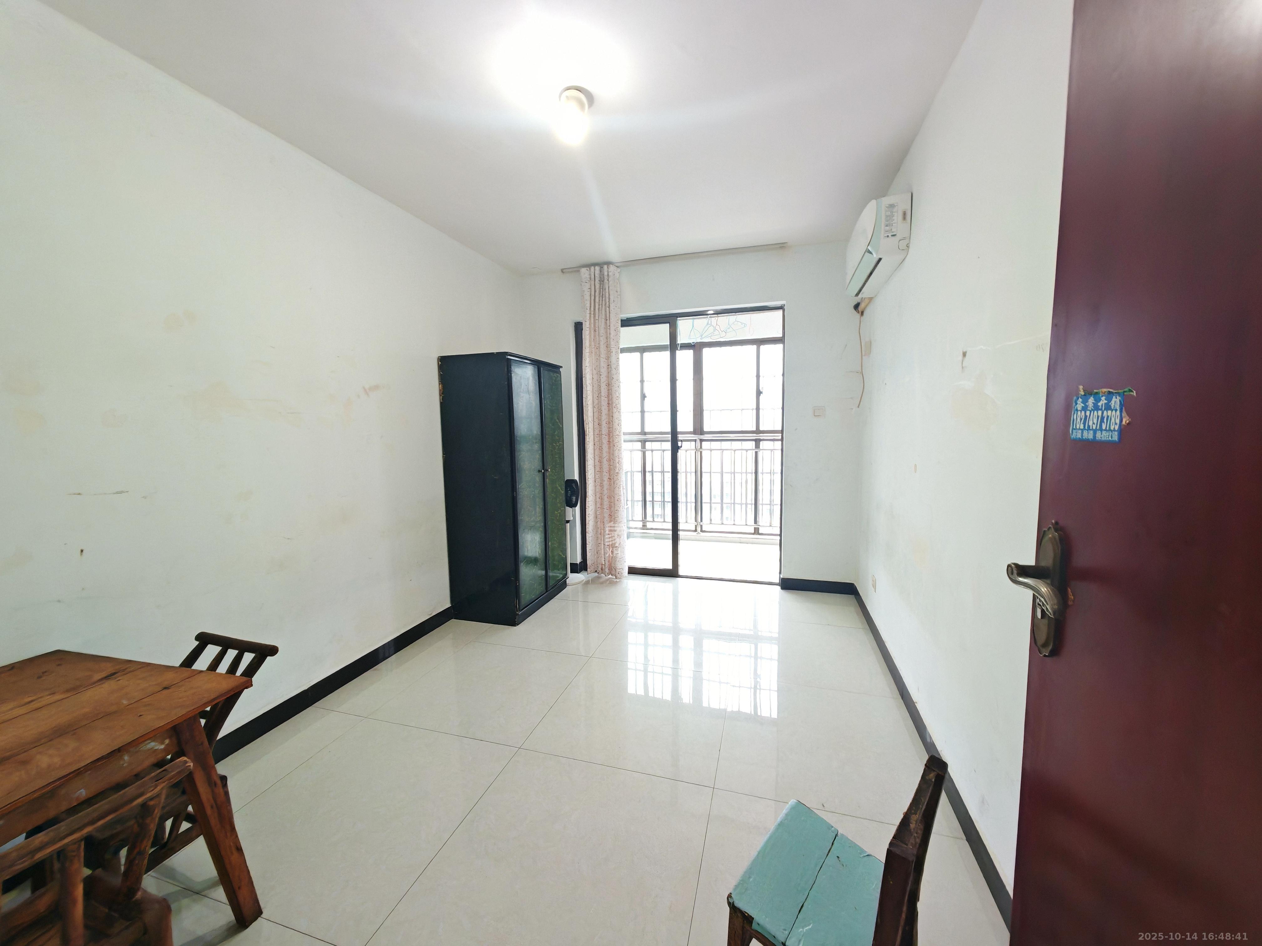 东屯渡高层安置小区 4室2厅1卫 3200.0元/月 东屯渡高层安置小区 4室2厅1卫 3200.0元/月室内图