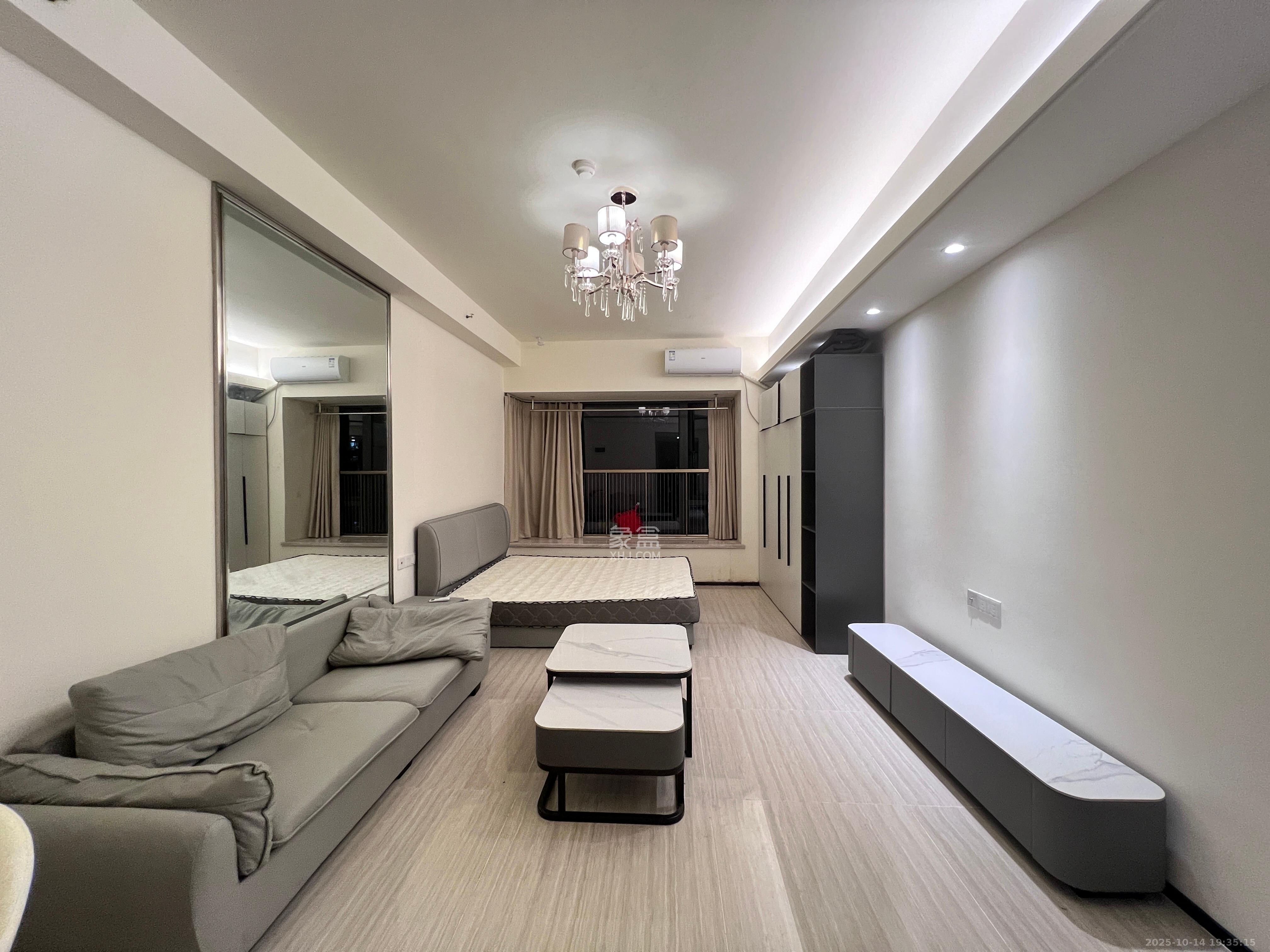 恒大国际广场  1室1厅1卫    1500.0元/月 恒大国际广场  1室1厅1卫    1500.0元/月