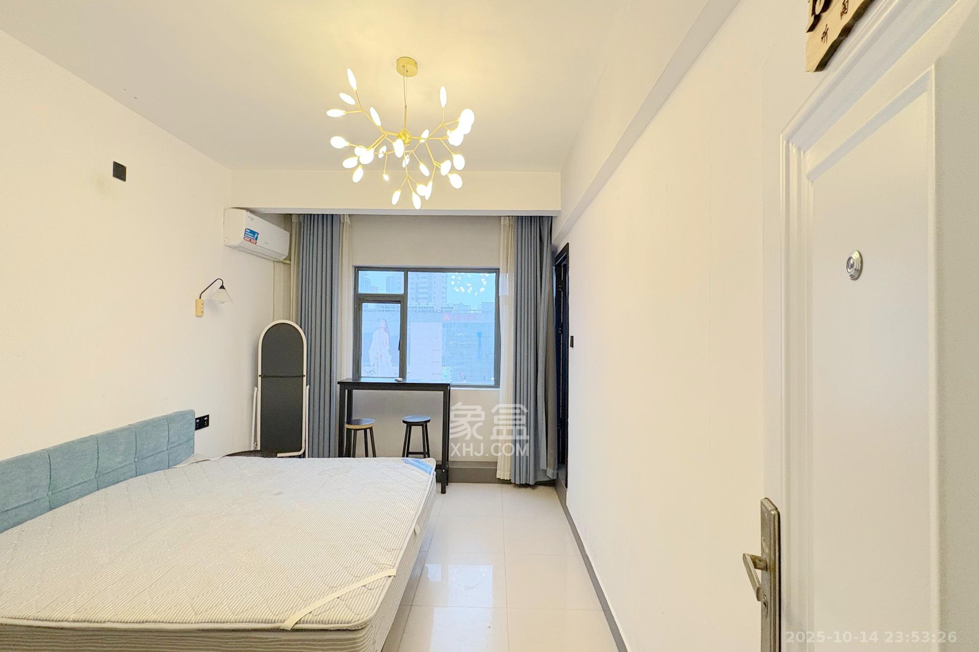 蚂蚁工房  2室0厅3卫    69.8万卧室