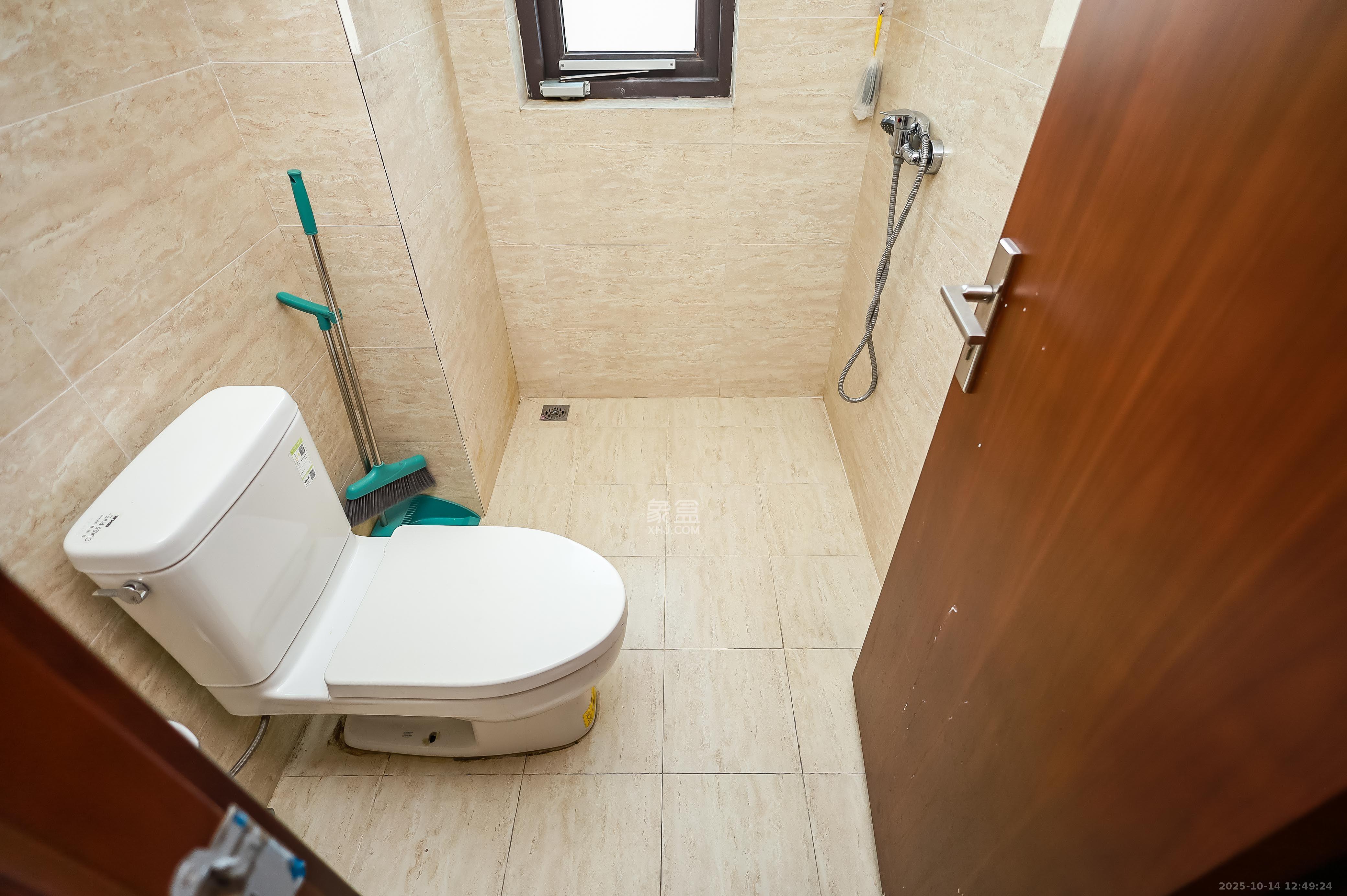 金辉优步花园  3室2厅2卫    2600.0元/月 金辉优步花园  3室2厅2卫    2600.0元/月室内图