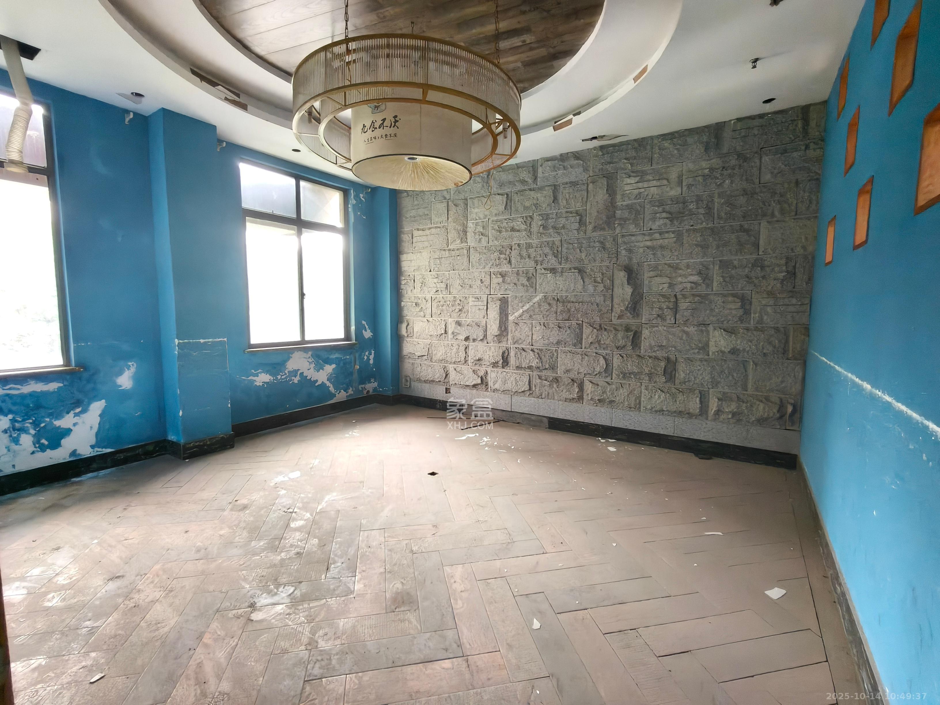 光明城市（星辰青年城）   267.0㎡      3000.0元/月室内图