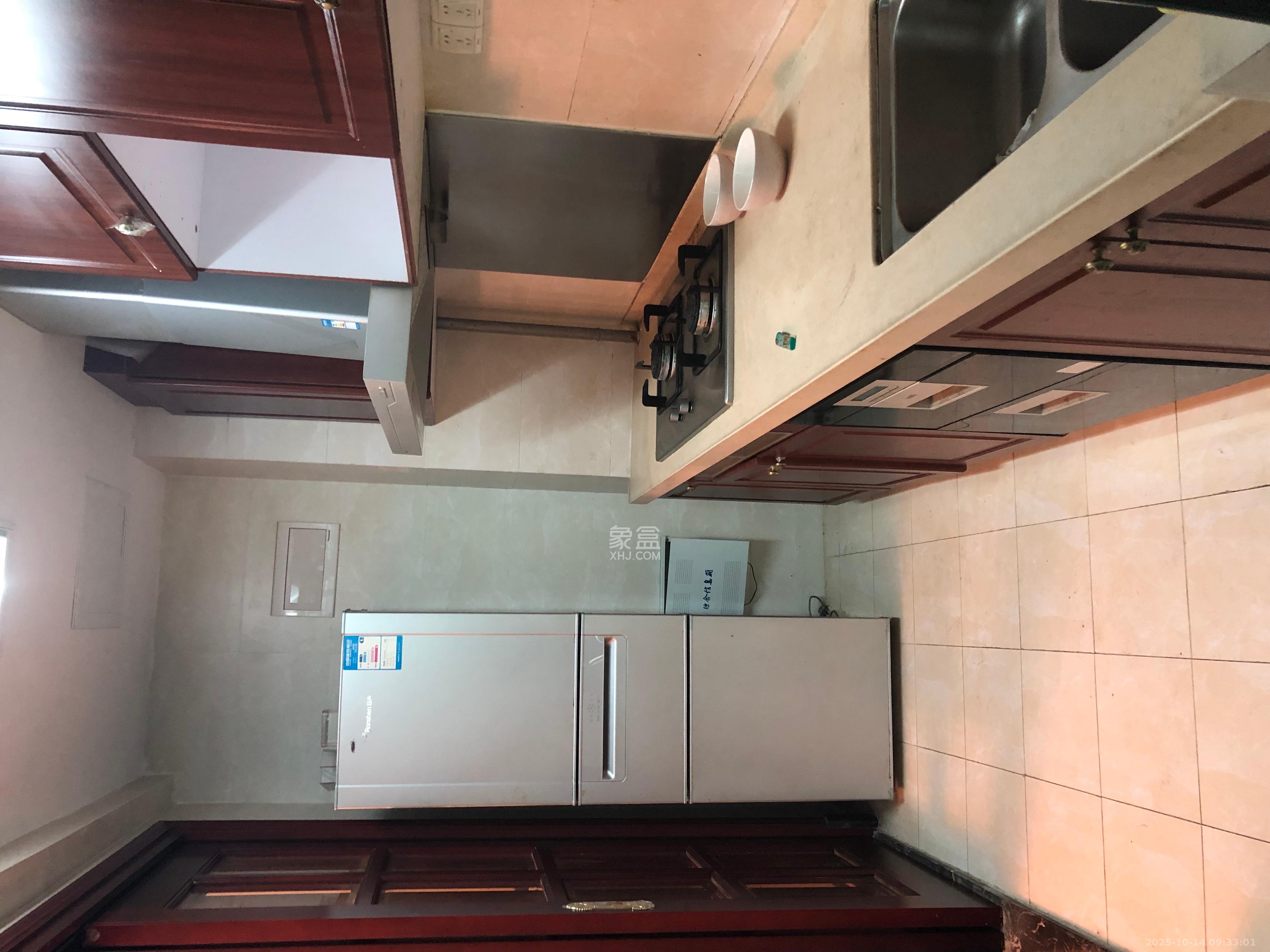 恒大翡翠华庭 2室2厅1卫 1900.0元/月 恒大翡翠华庭 2室2厅1卫 1900.0元/月室内图