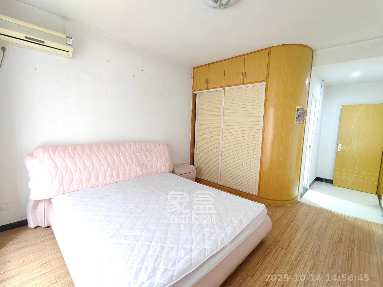 望福佳园  3室2厅2卫    1500.0元/月 望福佳园  3室2厅2卫    1500.0元/月室内图