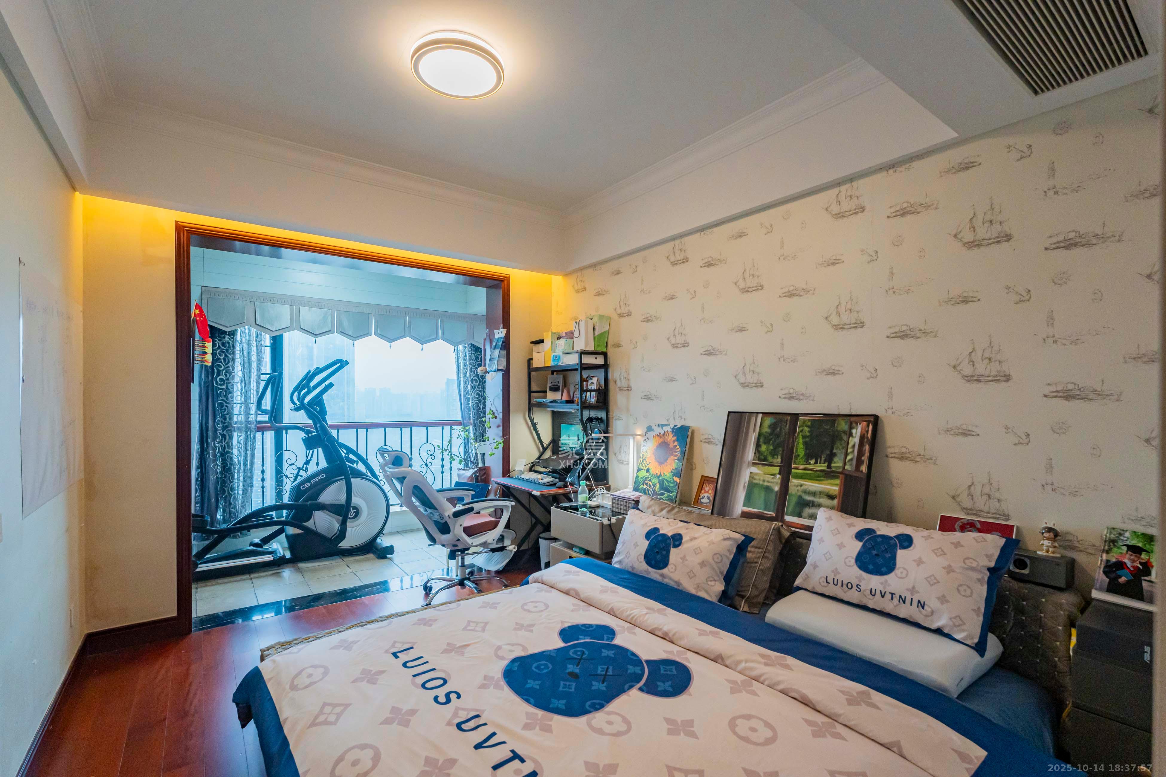 复地崑玉国际一期 3室2厅2卫 248.0万 复地崑玉国际一期 3室2厅2卫 248.0万卧室