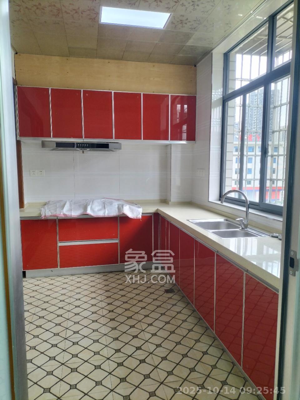 园艺小区 3室2厅2卫 2100.0元/月 园艺小区 3室2厅2卫 2100.0元/月室内图