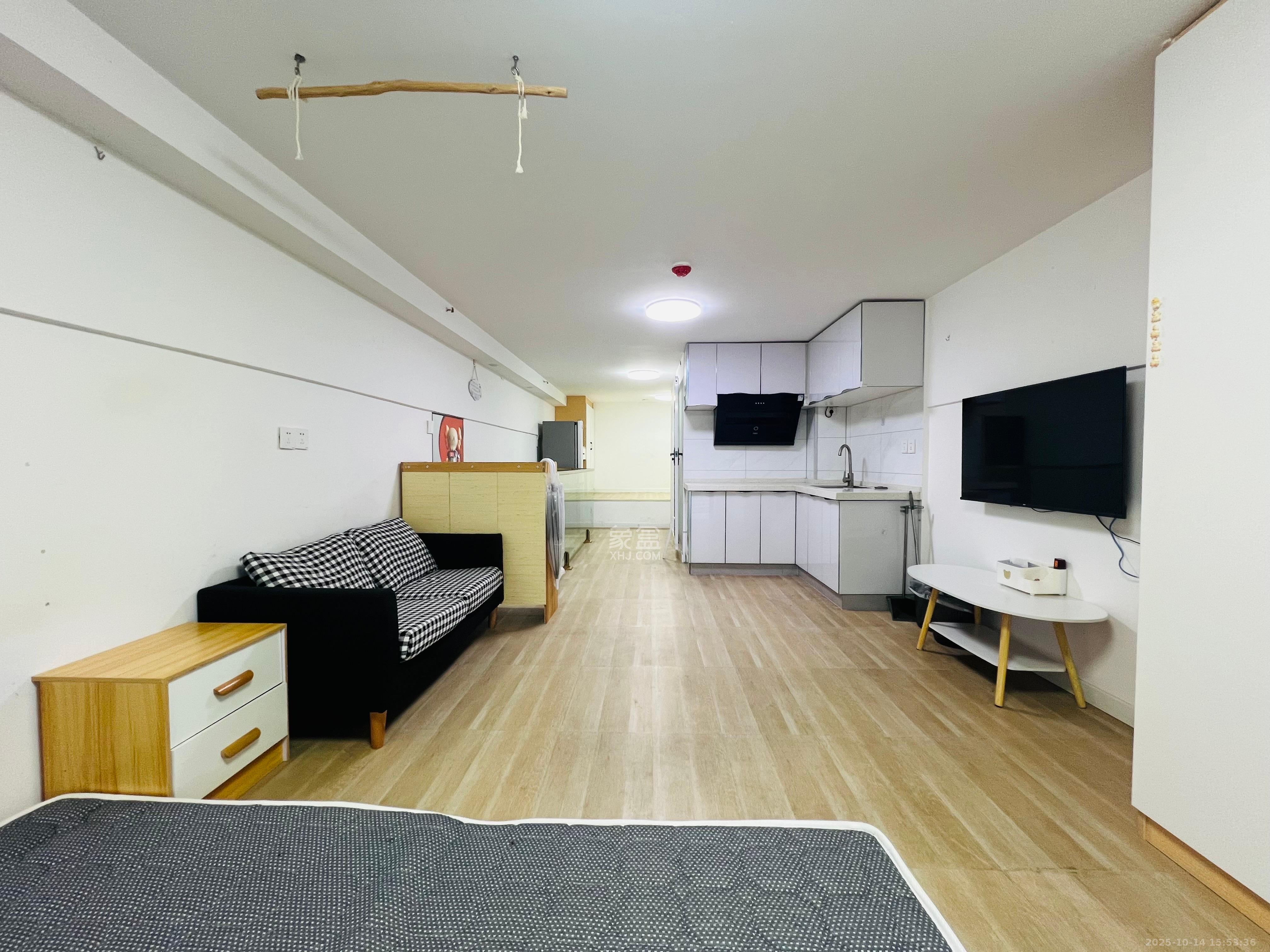 龙湖新壹城  1室1厅1卫    1400.0元/月室内图