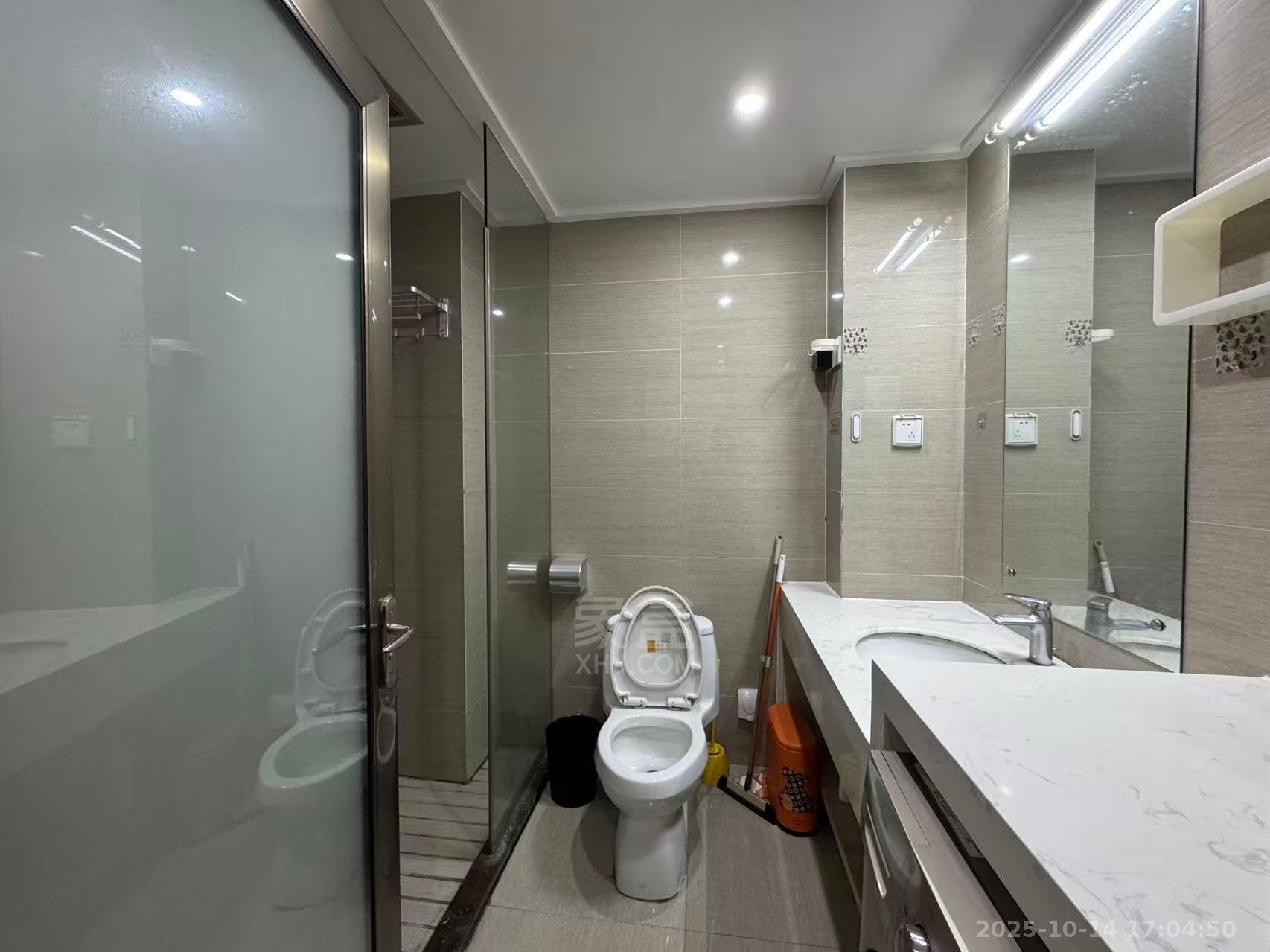 湘江名都 1室1厅1卫 1500.0元/月 湘江名都 1室1厅1卫 1500.0元/月室内图